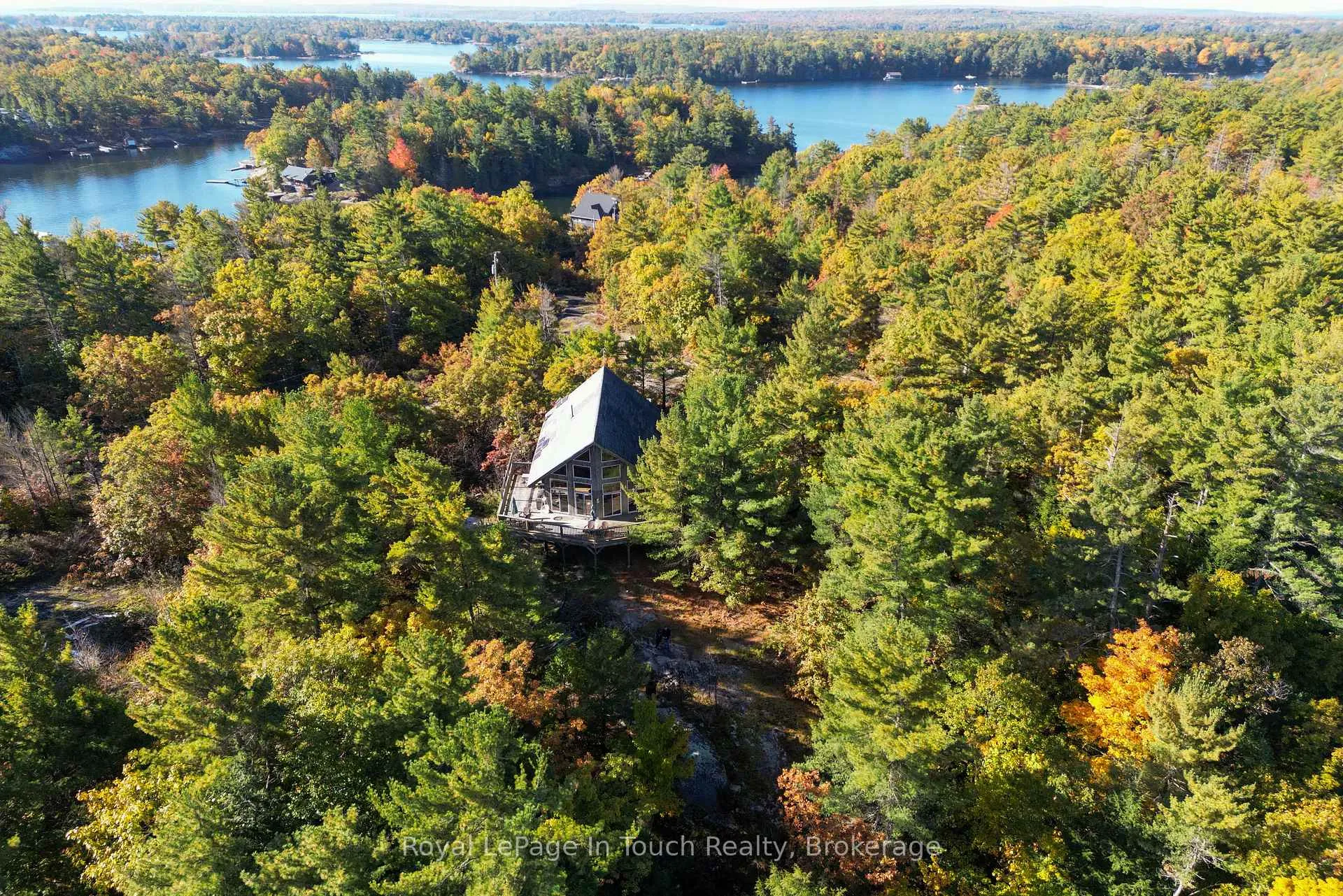 Photo 3 of 1276 Island 980, Georgian Bay, Baxter — HOMEH