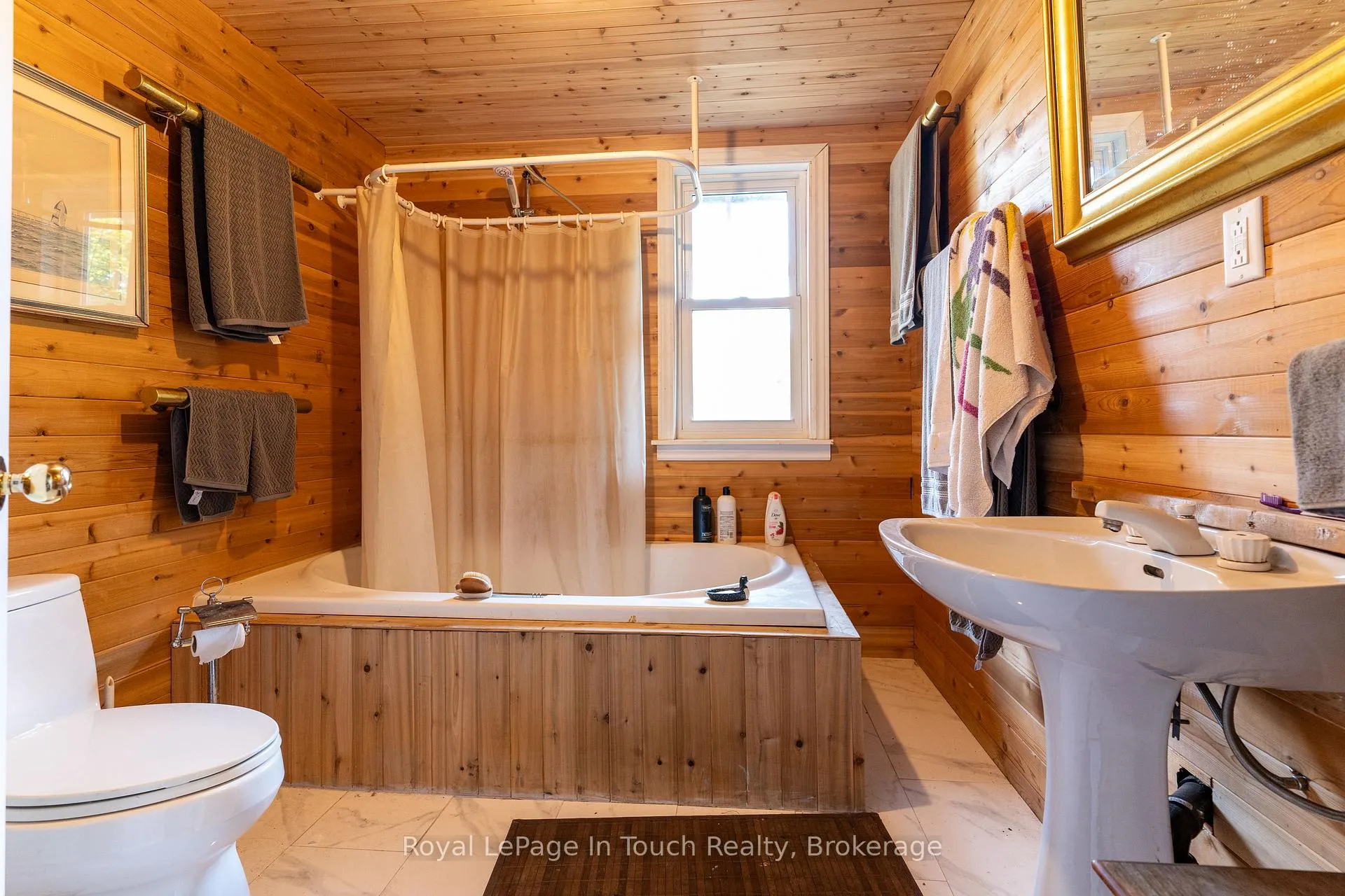 Photo 16 of 1276 Island 980, Georgian Bay, Baxter — HOMEH