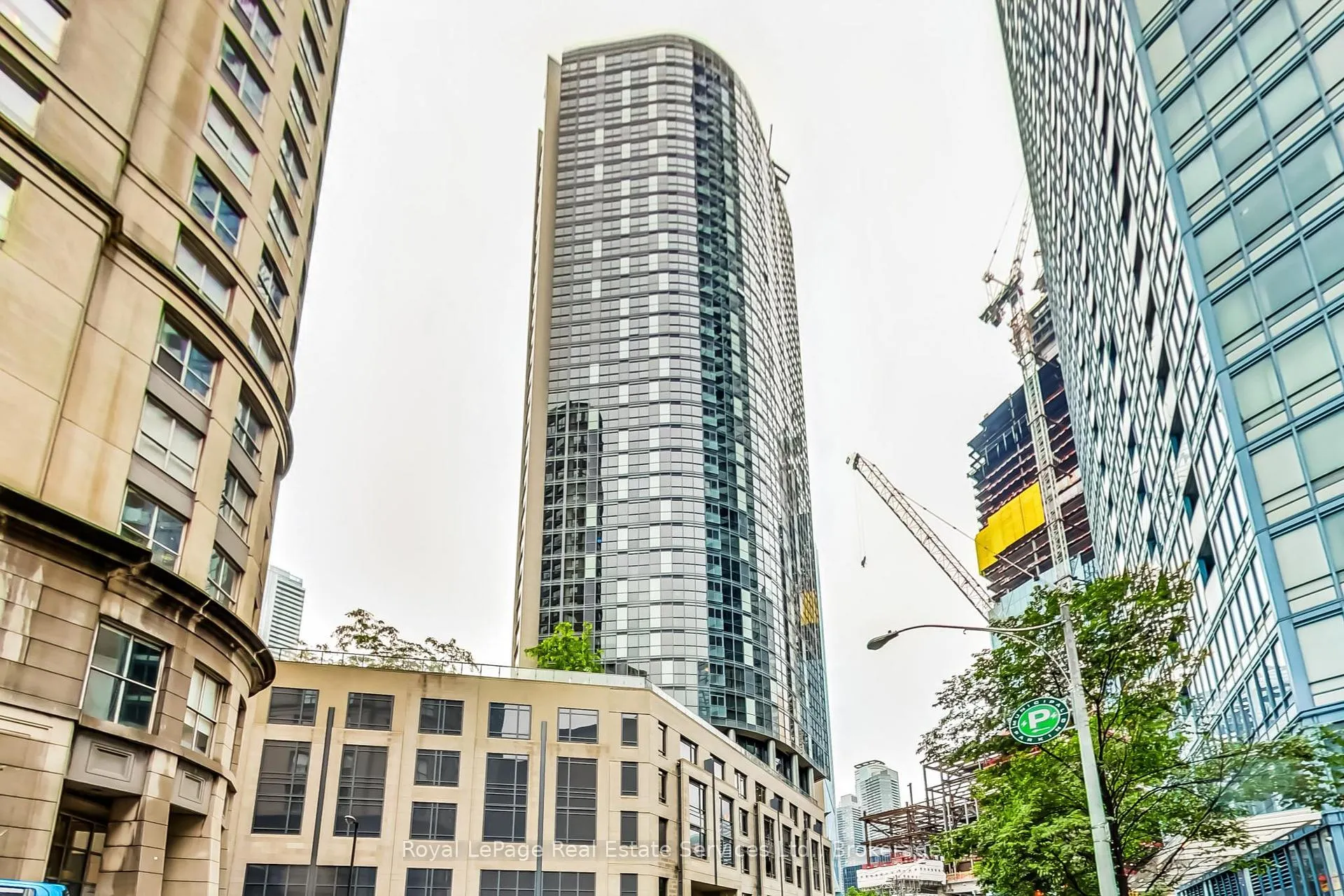 Photo 1 of Unit 2405, 1 The Esplanade, Toronto, Waterfront Communities — HOMEH