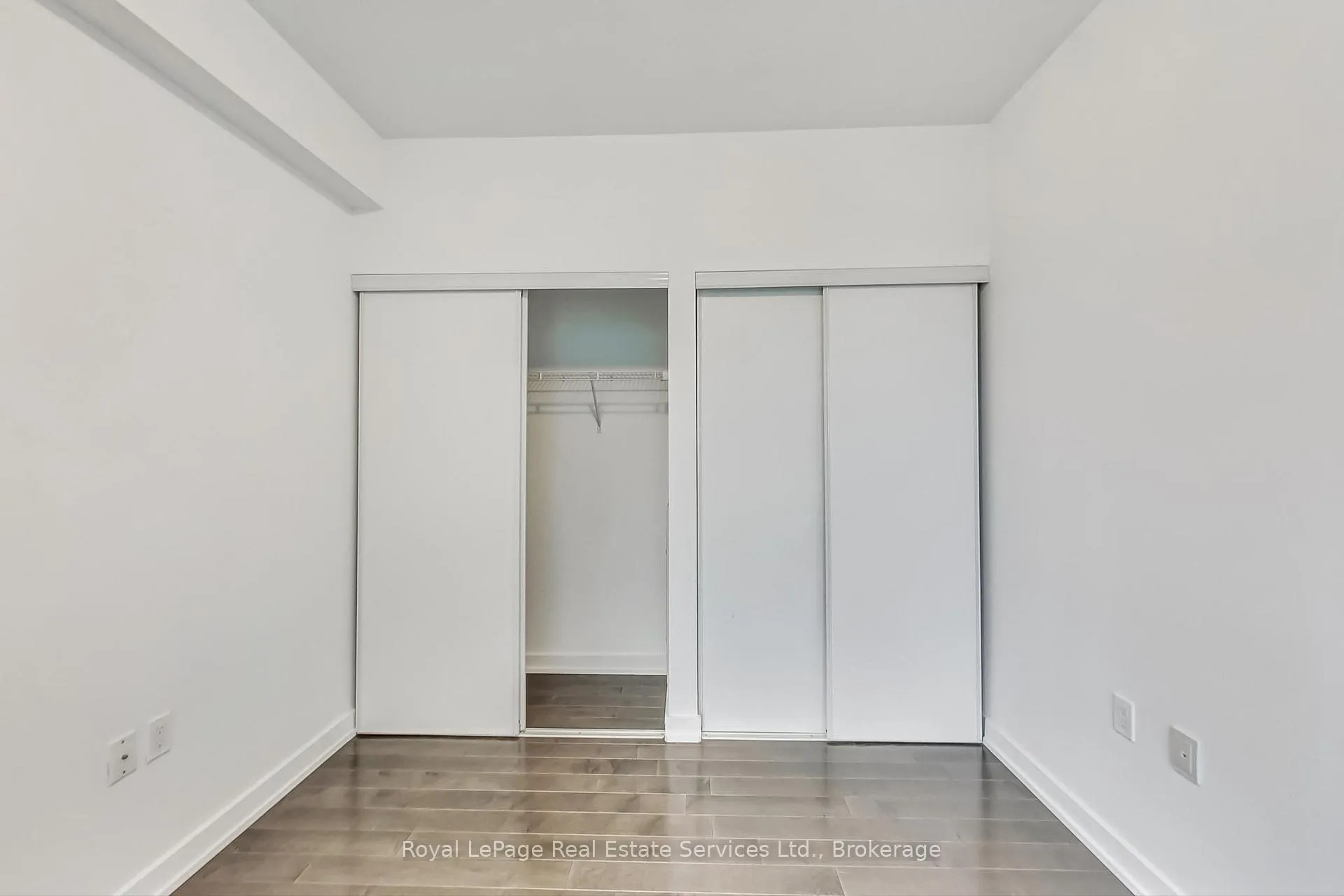 Photo 15 of Unit 2405, 1 The Esplanade, Toronto, Waterfront Communities — HOMEH