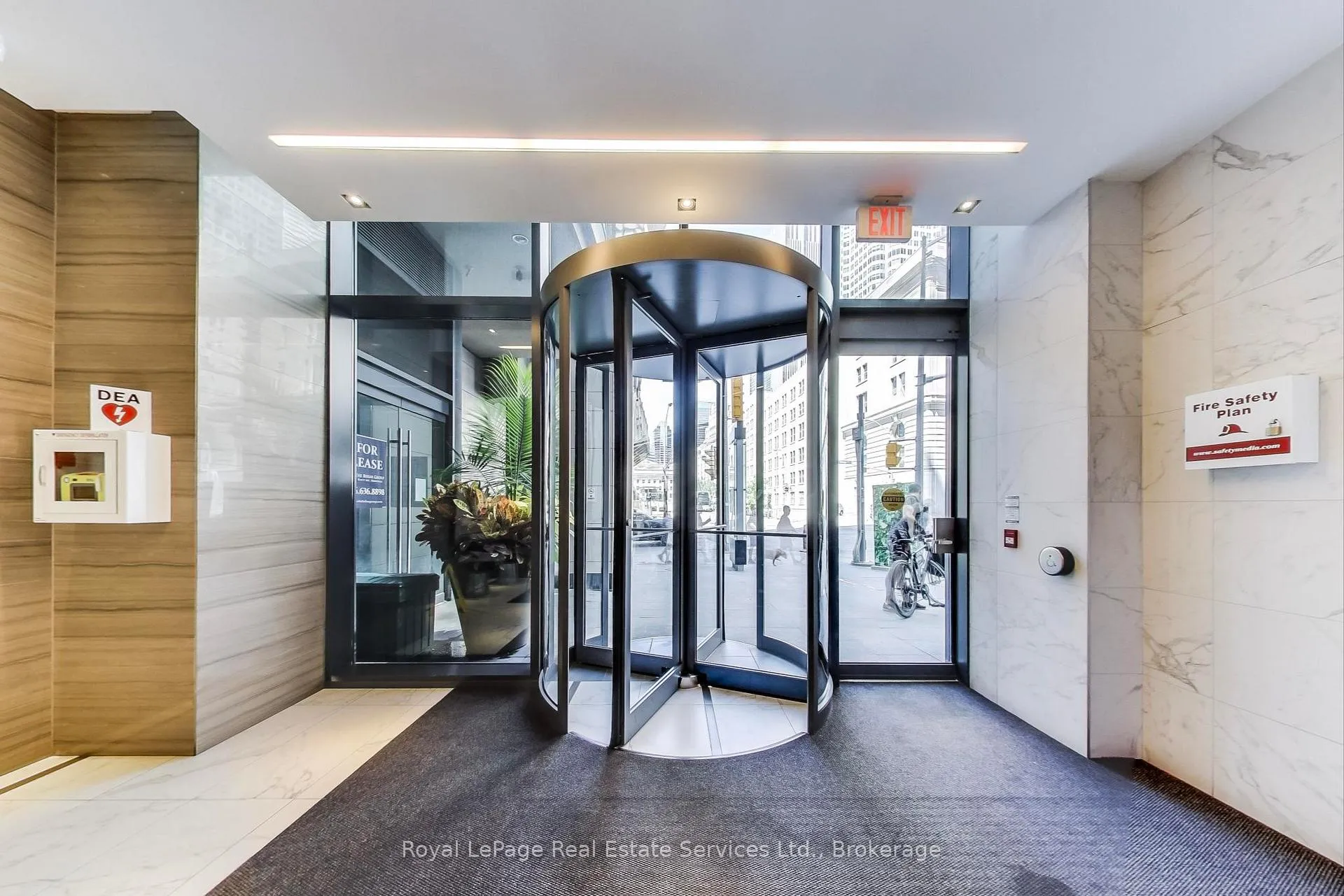Photo 20 of Unit 2405, 1 The Esplanade, Toronto, Waterfront Communities — HOMEH