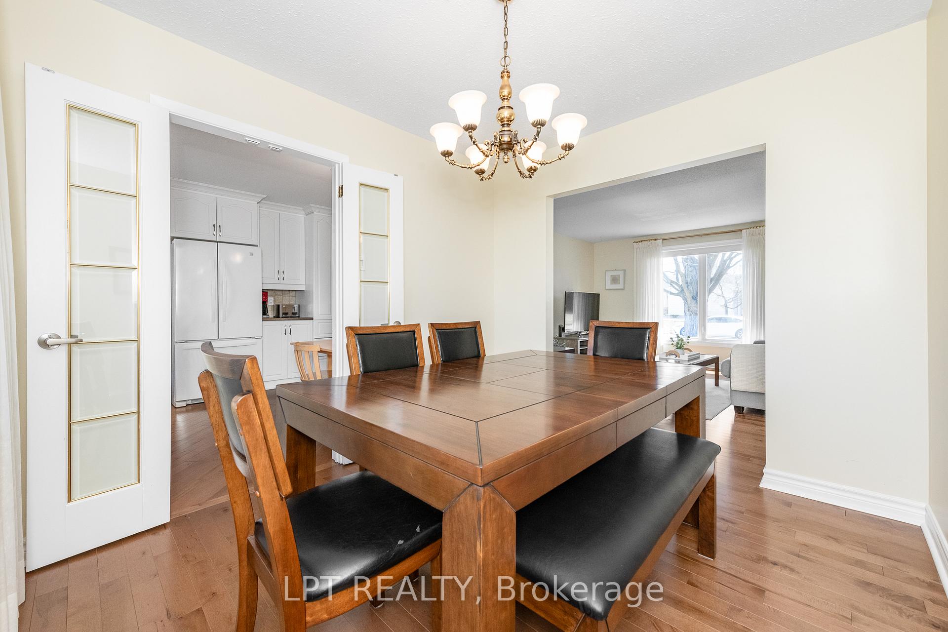 Photo 6 of 3307 Kodiak Street, Ottawa, South Keys — HOMEH