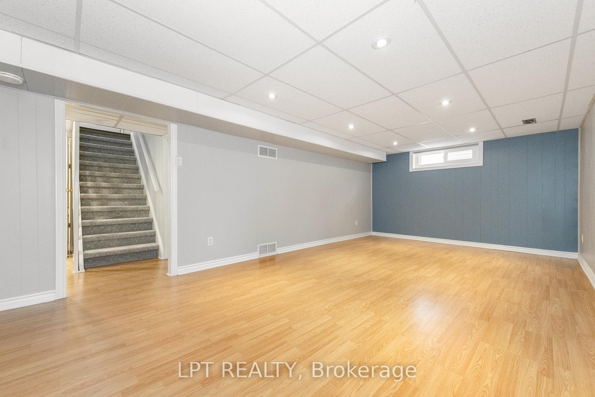 Photo 18 of 3307 Kodiak Street, Ottawa, South Keys — HOMEH