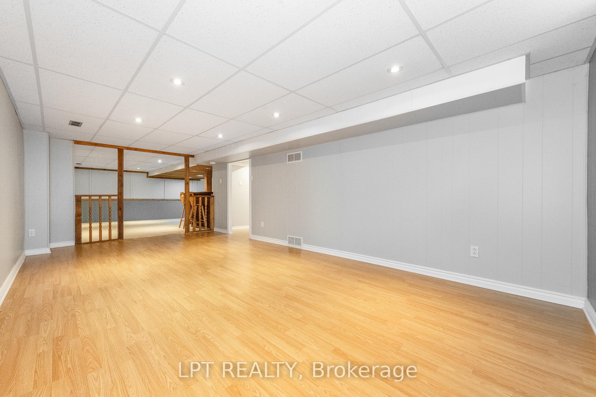 Photo 19 of 3307 Kodiak Street, Ottawa, South Keys — HOMEH