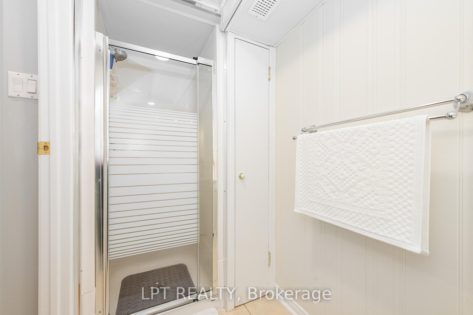 Photo 24 of 3307 Kodiak Street, Ottawa, South Keys — HOMEH