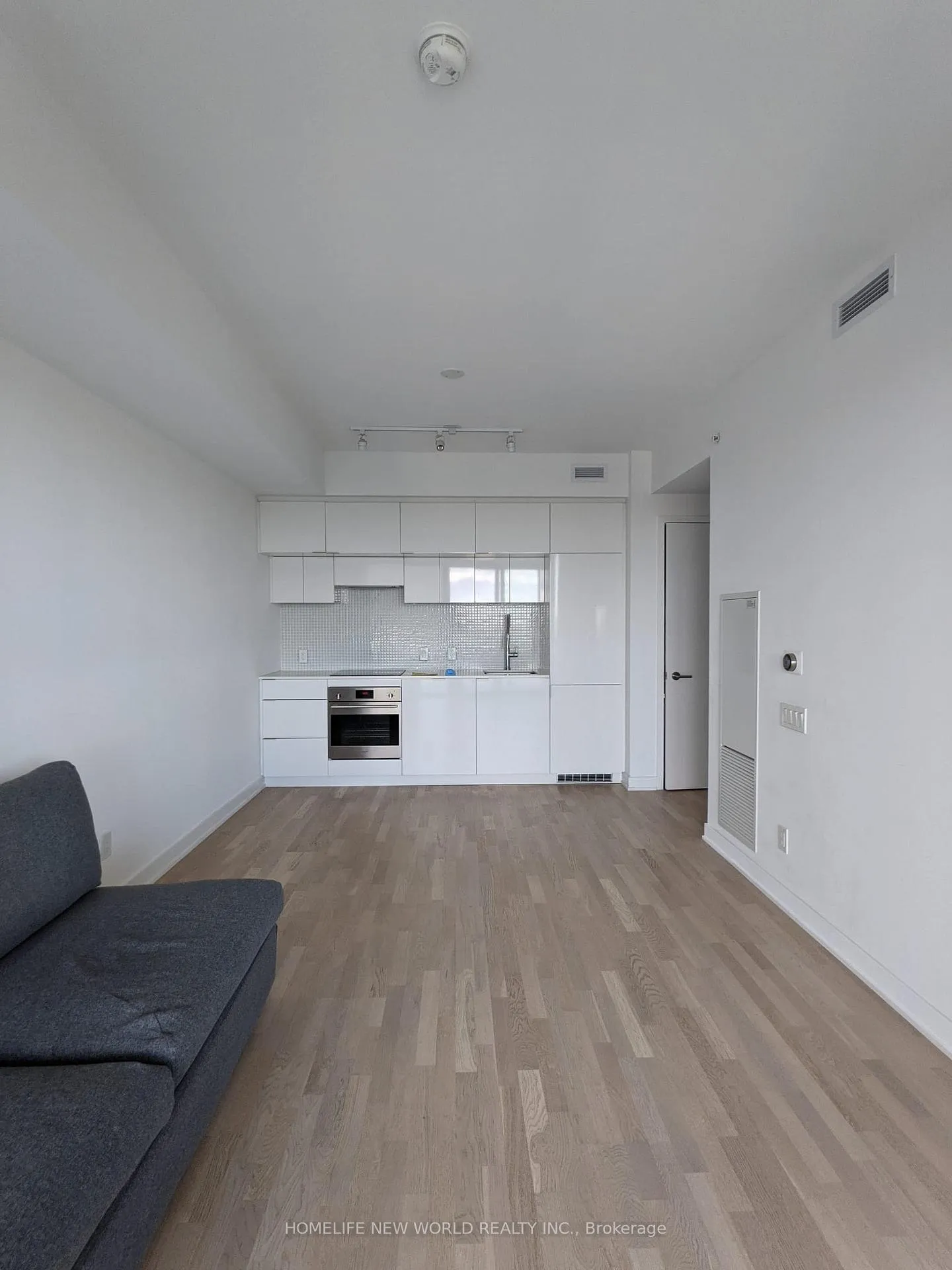 Photo 1 of Unit 1907, 185 Roehampton Avenue, Toronto, Mount Pleasant West — HOMEH