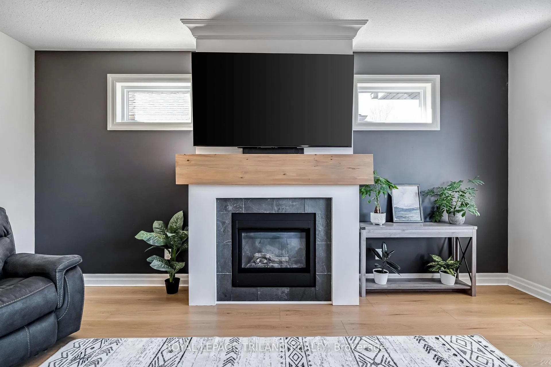 Photo 9 of 706 Bennett Crescent, Strathroy-Caradoc, Rural Strathroy-Caradoc — HOMEH