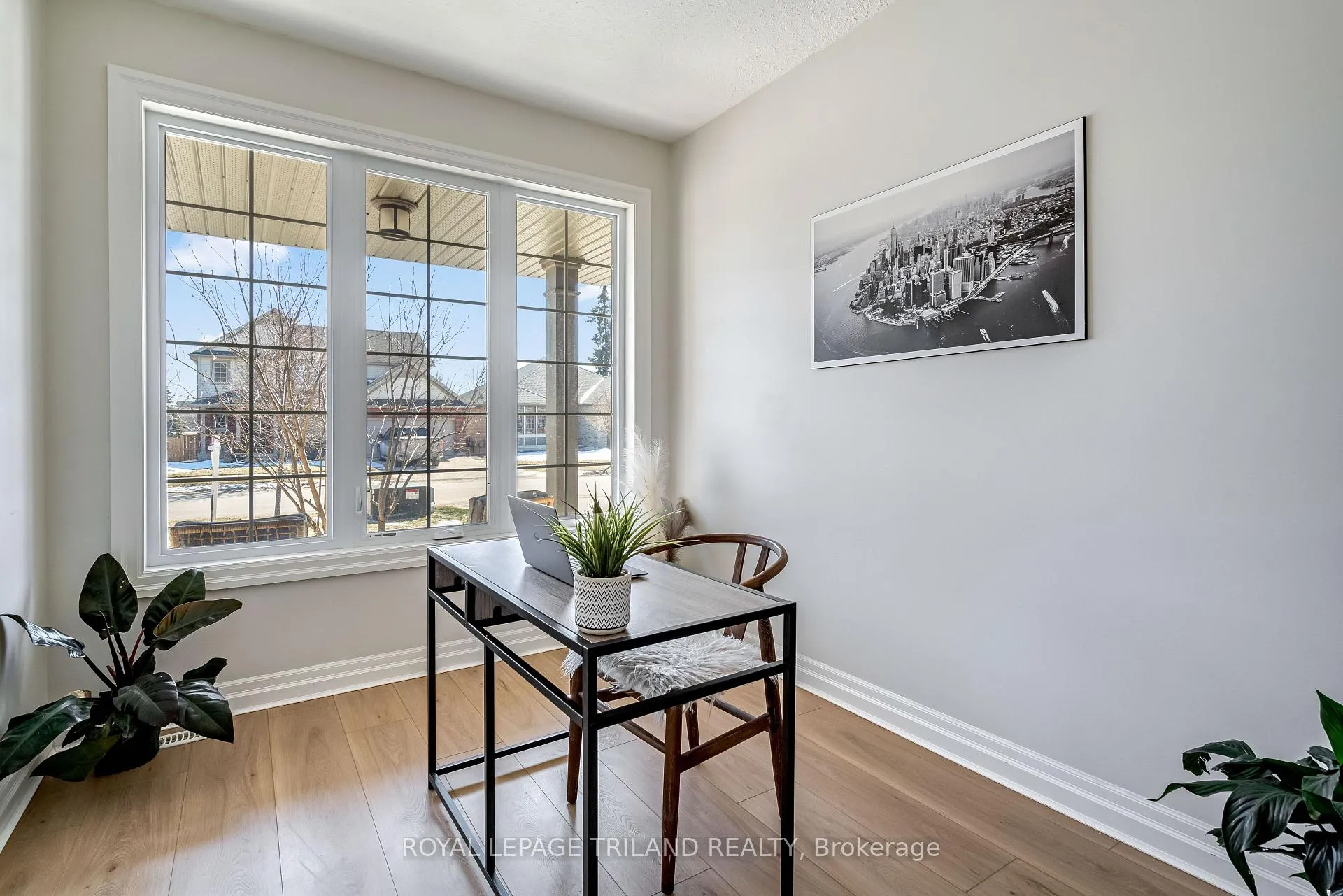 Photo 19 of 706 Bennett Crescent, Strathroy-Caradoc, Rural Strathroy-Caradoc — HOMEH