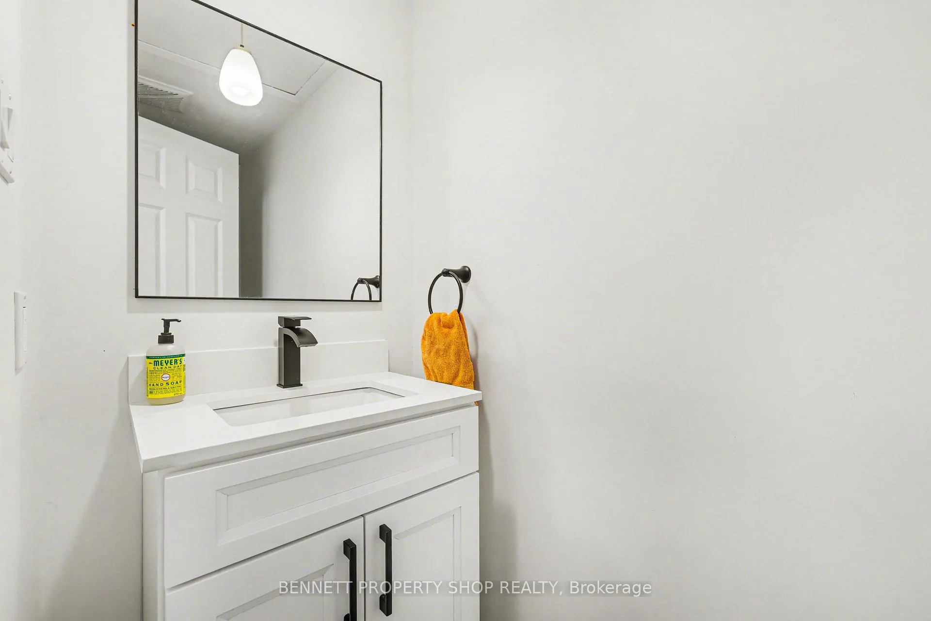 Photo 16 of Unit 18, 3205 Uplands Drive, Ottawa, Hunt Club Woods — HOMEH