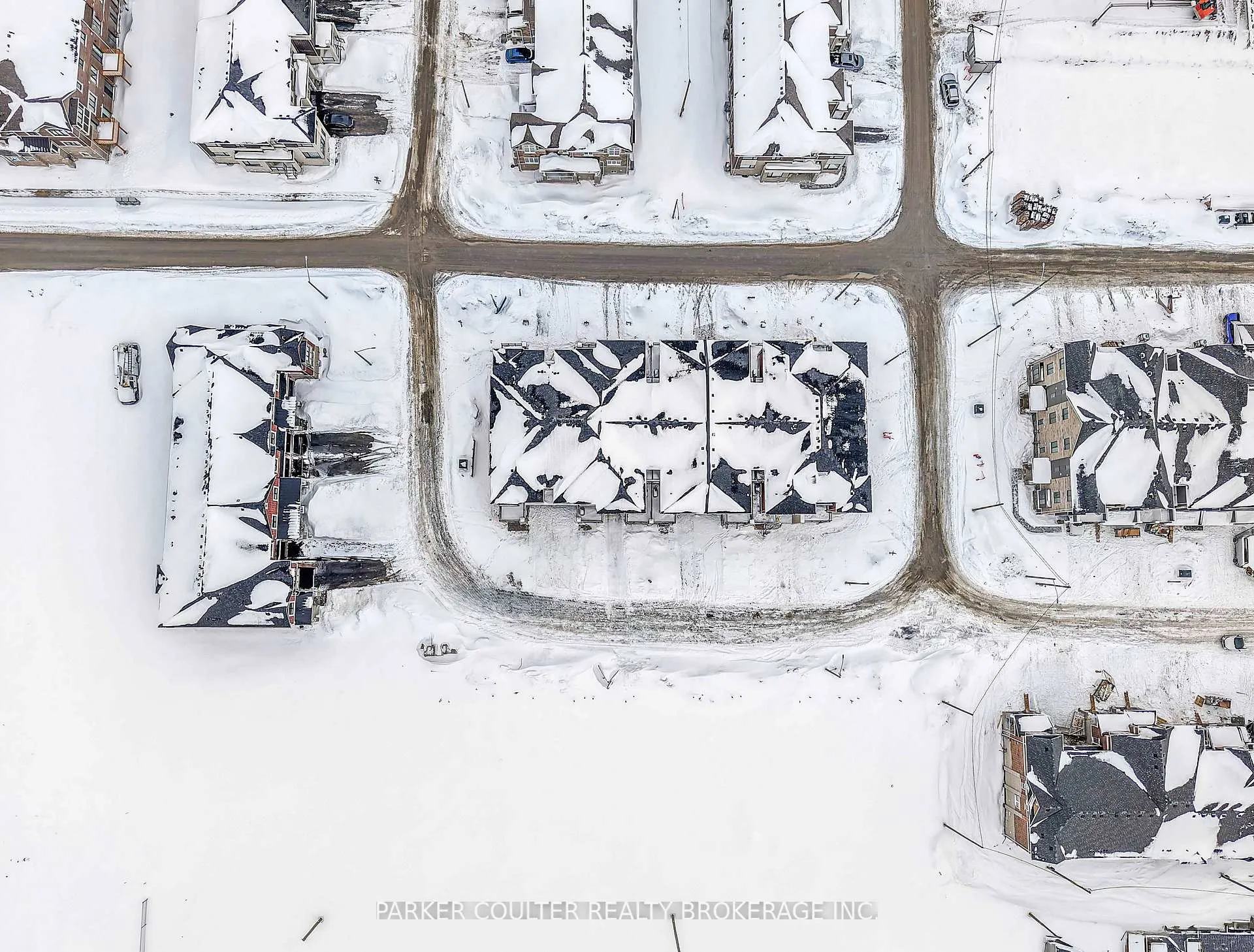 Photo 30 of 53 Vinewood Crescent, Barrie, Rural Barrie Southeast — HOMEH