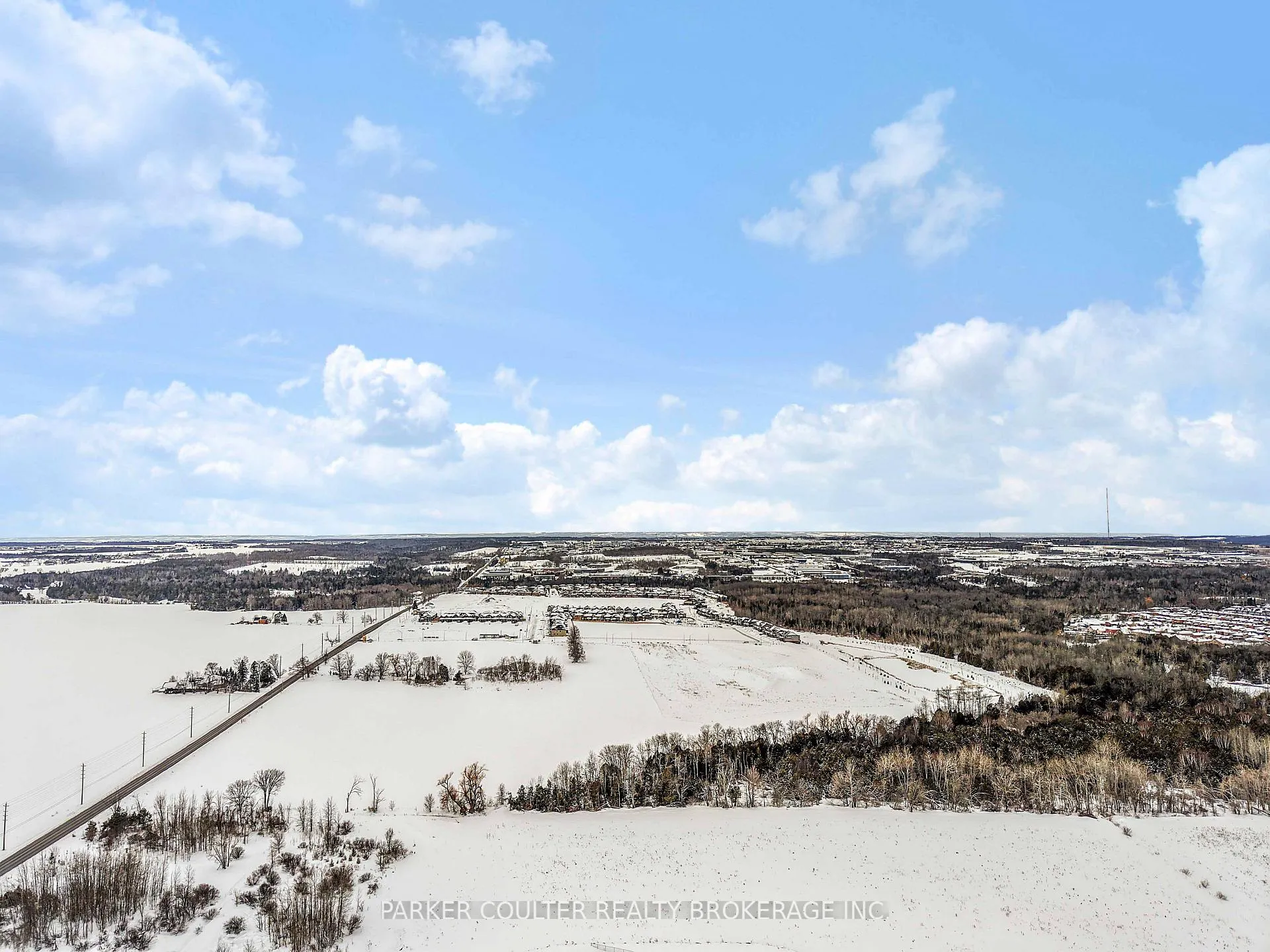Photo 32 of 53 Vinewood Crescent, Barrie, Rural Barrie Southeast — HOMEH