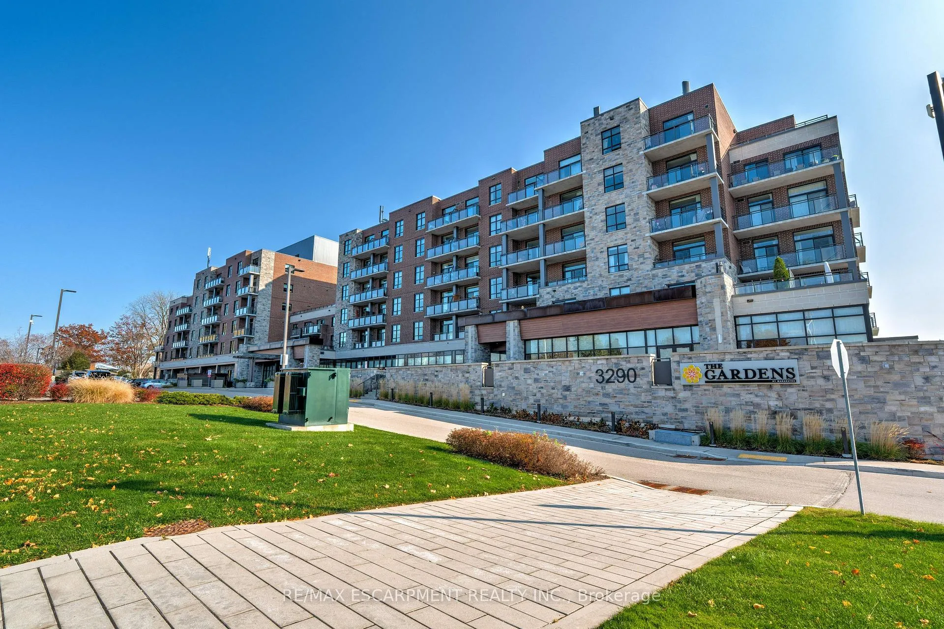 Front of Unit 106, 3290 New Street