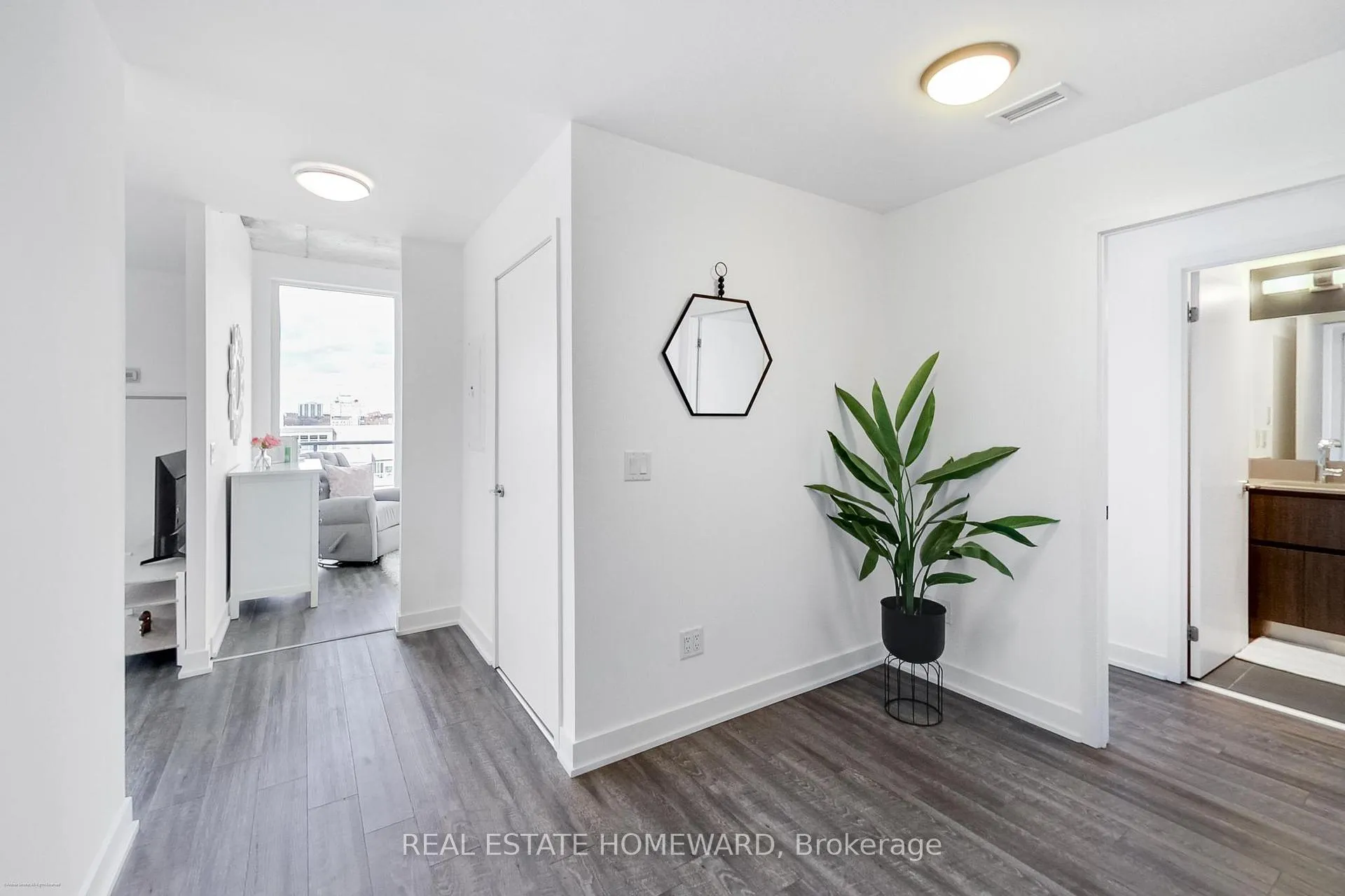 Photo 5 of Unit 1113, 30 Baseball Place, Toronto, South Riverdale — HOMEH