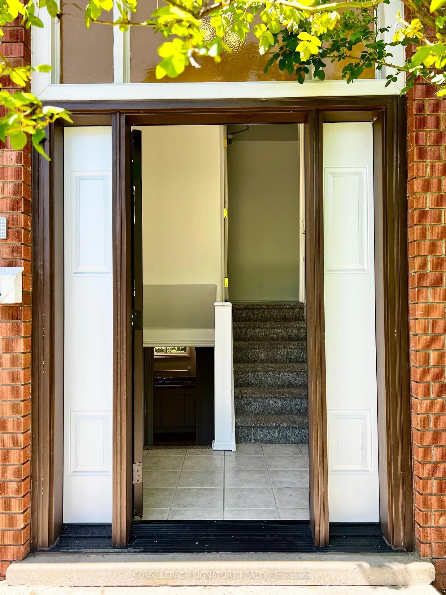 Photo 3 of 194 Cedarbrae Avenue, Waterloo — HOMEH