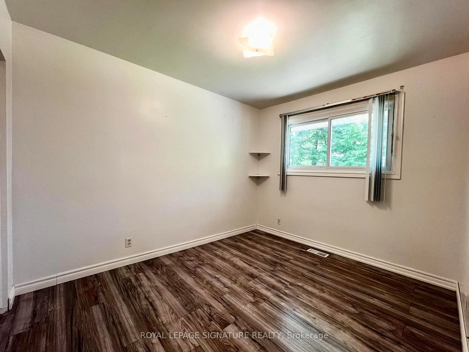Photo 11 of 194 Cedarbrae Avenue, Waterloo — HOMEH