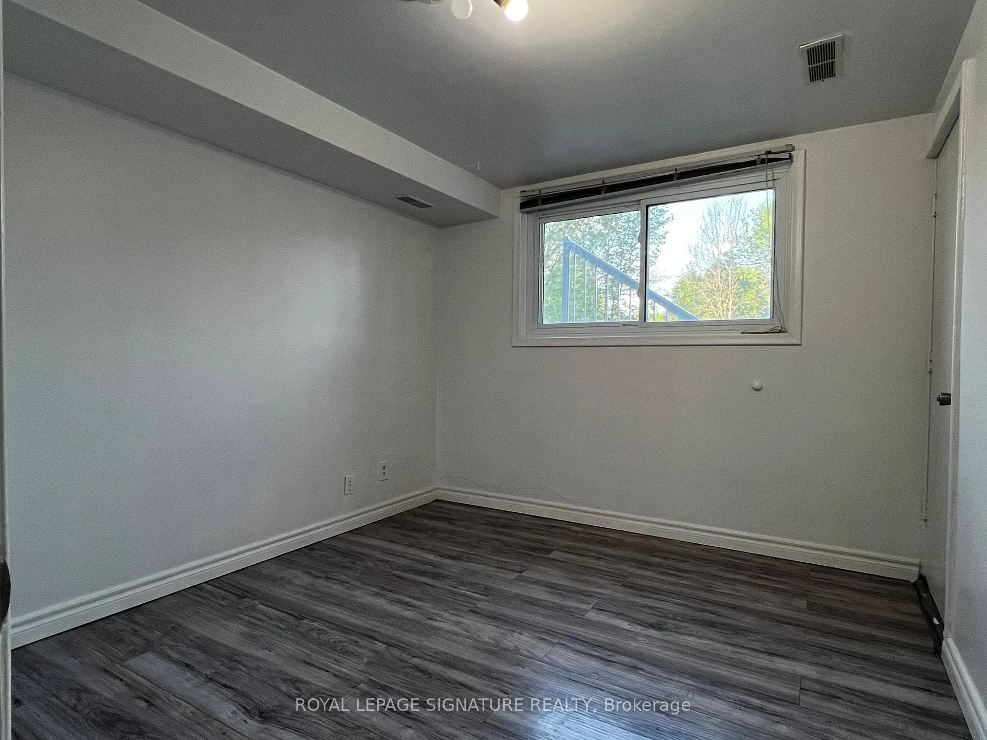 Photo 22 of 194 Cedarbrae Avenue, Waterloo — HOMEH