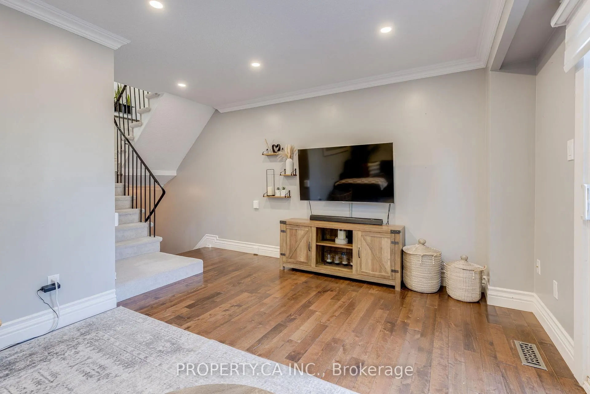 Photo 4 of Unit 45, 235 Bronte Street S, Milton, Old Milton — HOMEH