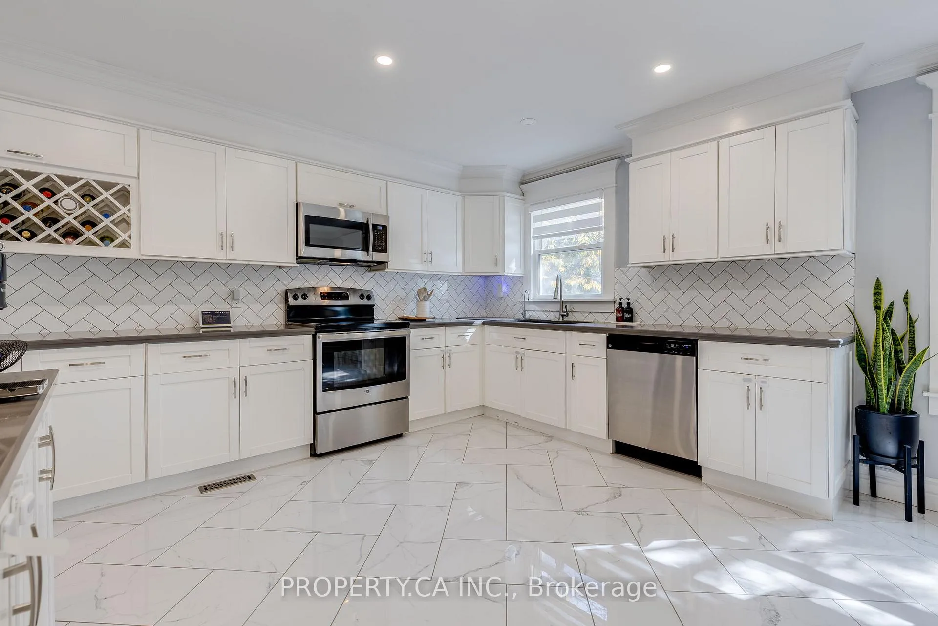Photo 9 of Unit 45, 235 Bronte Street S, Milton, Old Milton — HOMEH