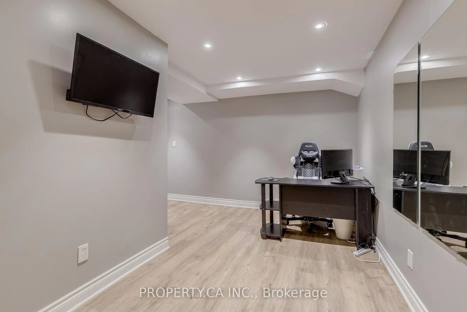 Photo 20 of Unit 45, 235 Bronte Street S, Milton, Old Milton — HOMEH