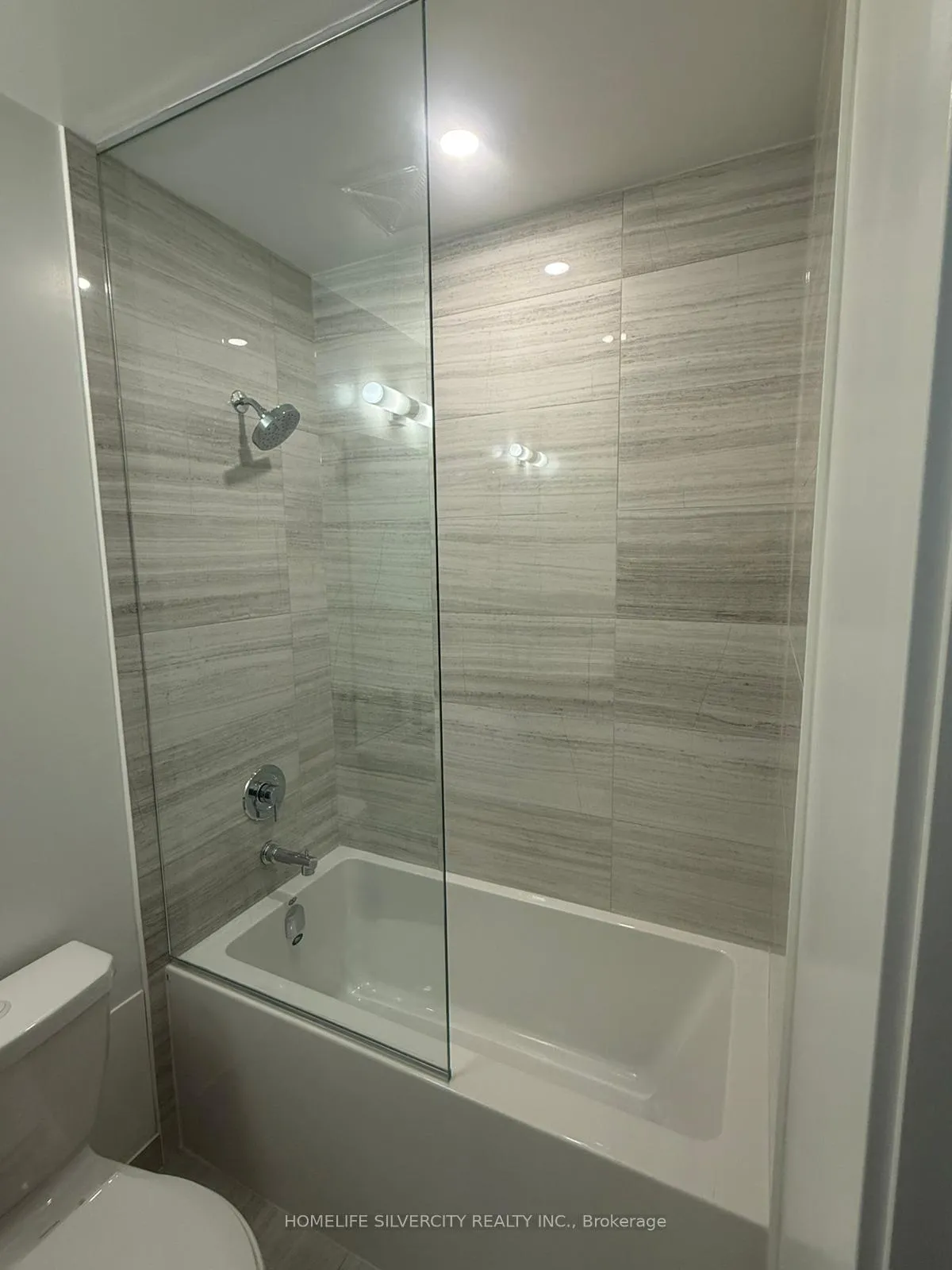 Photo 4 of Unit 509, 180 Front Street E, Toronto, Moss Park — HOMEH