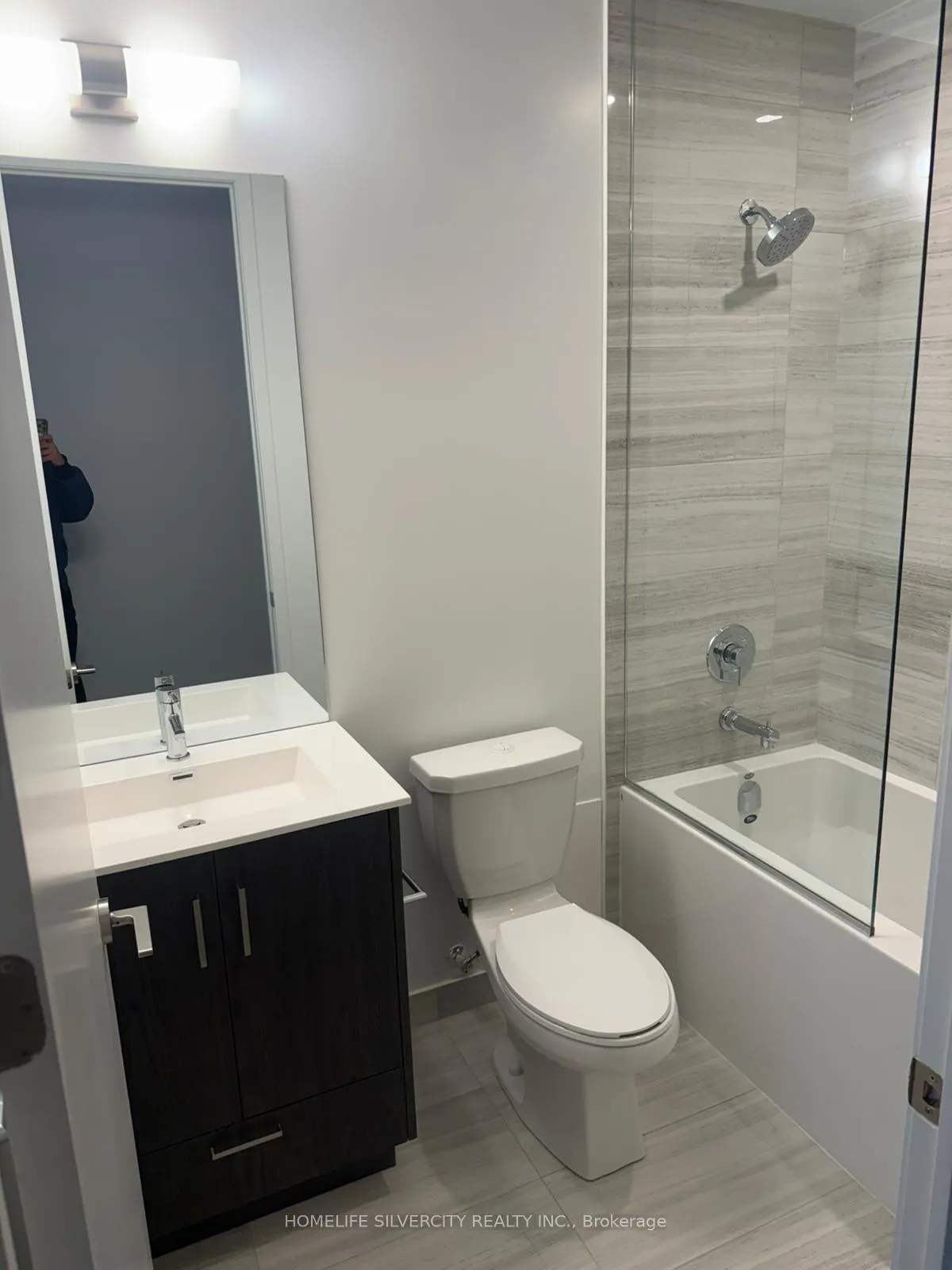 Photo 5 of Unit 509, 180 Front Street E, Toronto, Moss Park — HOMEH