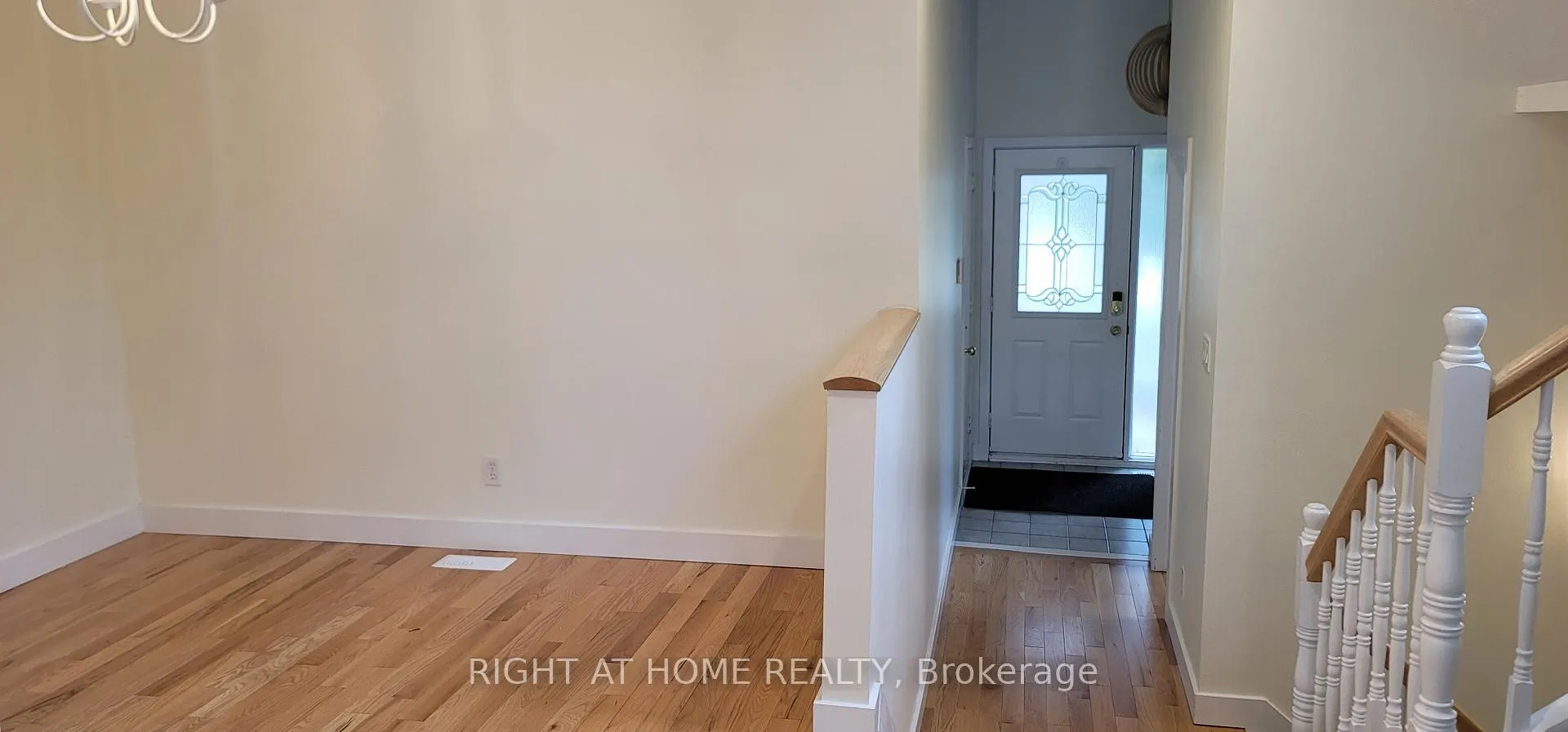 Photo 6 of 7 Covington Place, Ottawa, Centrepointe — HOMEH