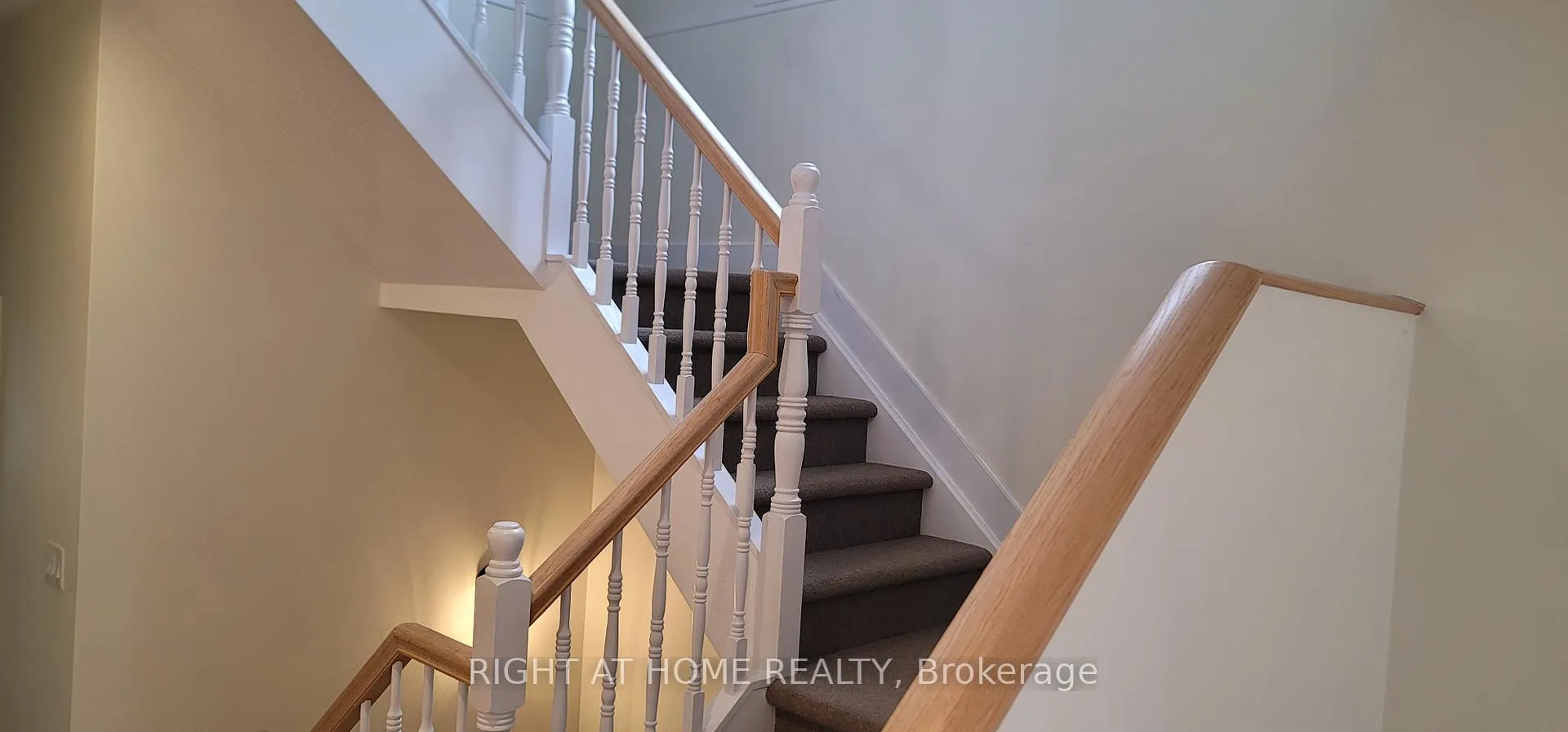 Photo 16 of 7 Covington Place, Ottawa, Centrepointe — HOMEH