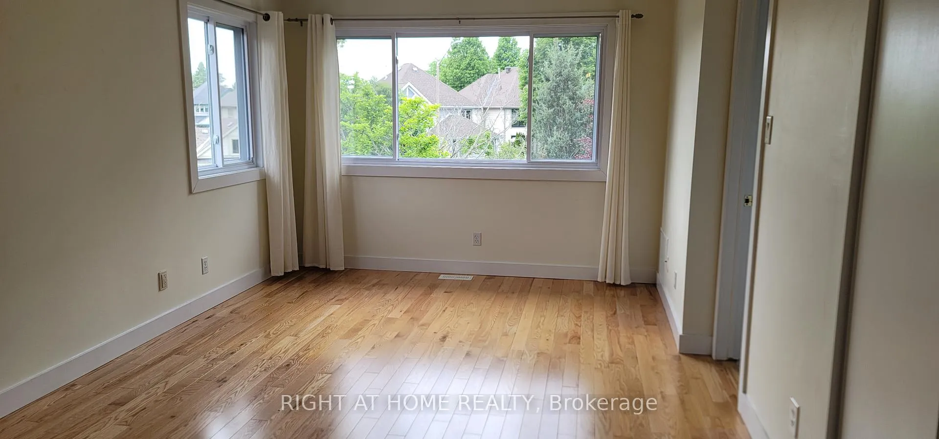 Photo 19 of 7 Covington Place, Ottawa, Centrepointe — HOMEH