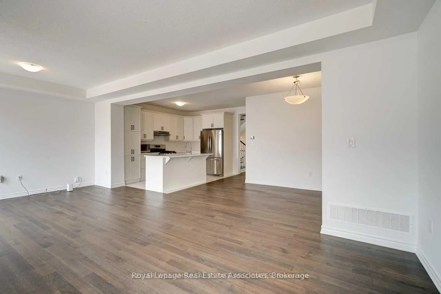 Photo 6 of 359 Gordon Krantz Avenue, Milton, Ford — HOMEH