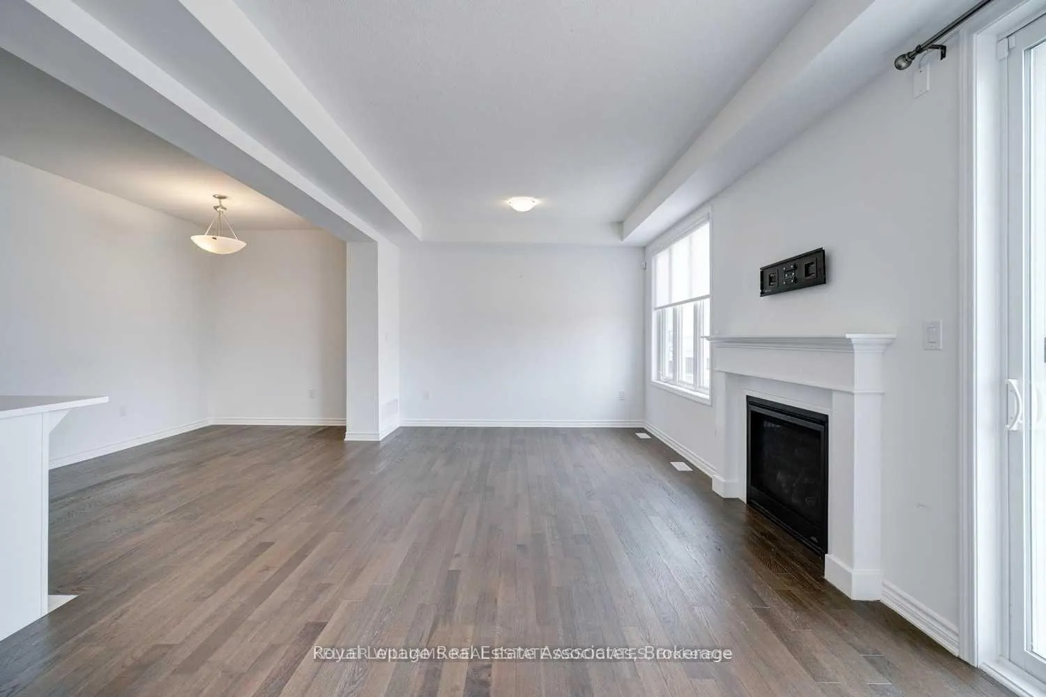 Photo 7 of 359 Gordon Krantz Avenue, Milton, Ford — HOMEH