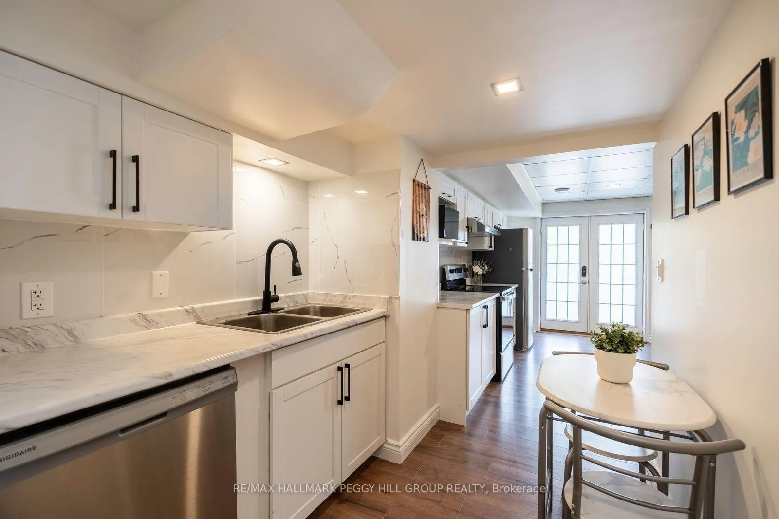 Photo 13 of 12 Cuthbert Street, Barrie, Ardagh — HOMEH