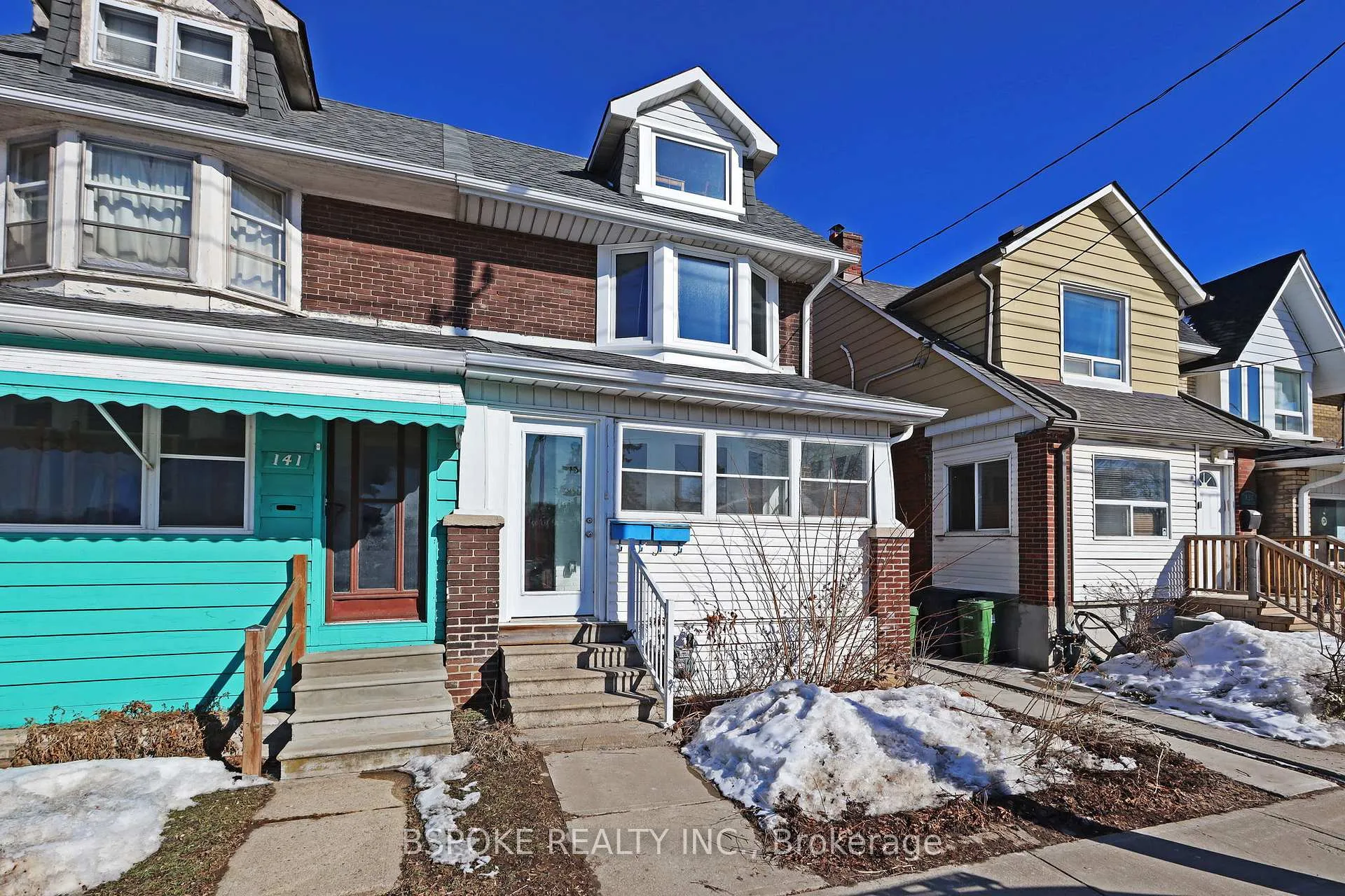 Front of 139 Greenwood Avenue