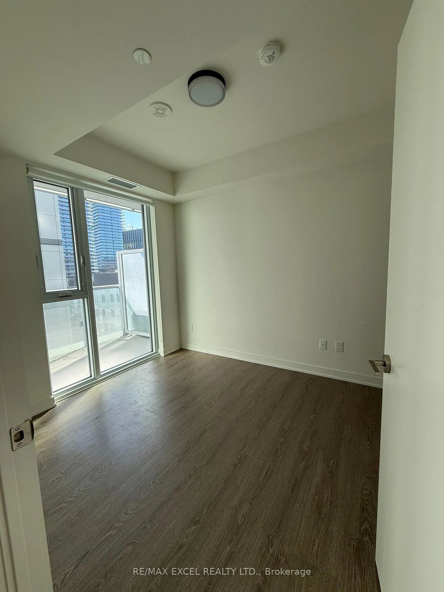 Photo 4 of Unit 711, 425 Front Street E, Toronto, Waterfront Communities — HOMEH