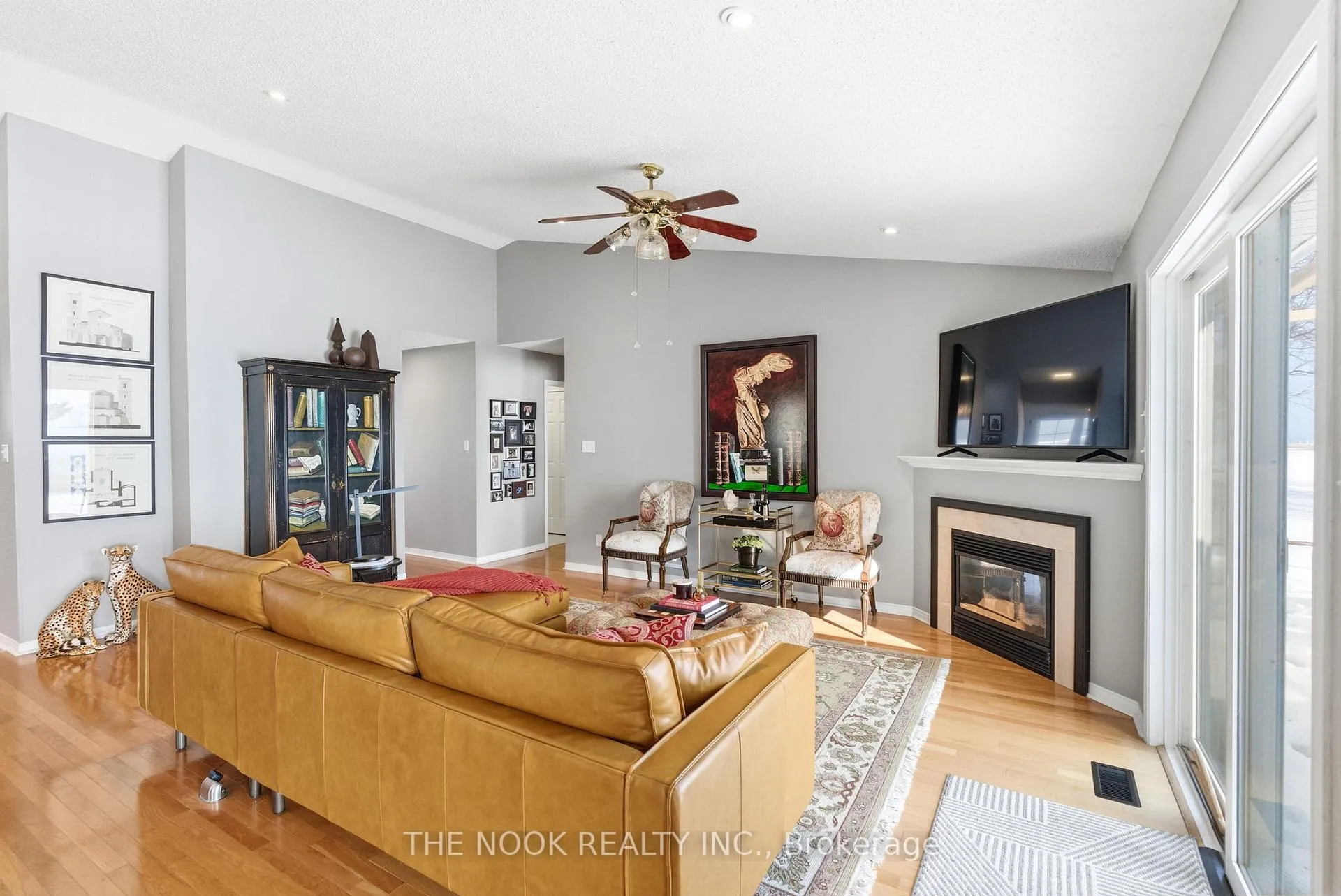 Photo 12 of 3 Birch Tree Lane, Clarington, Bowmanville — HOMEH