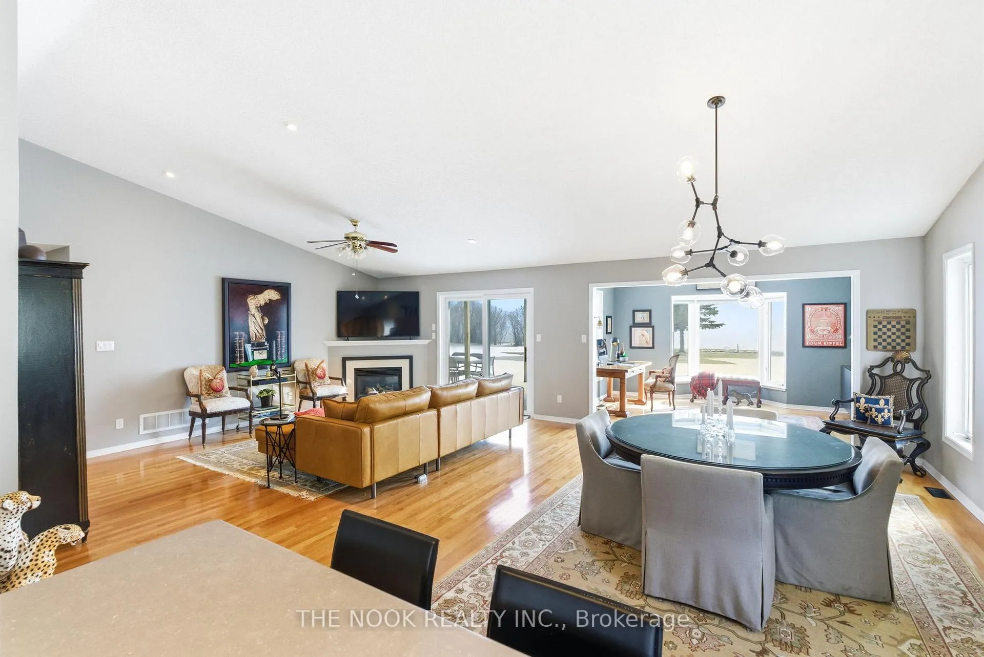 Photo 13 of 3 Birch Tree Lane, Clarington, Bowmanville — HOMEH