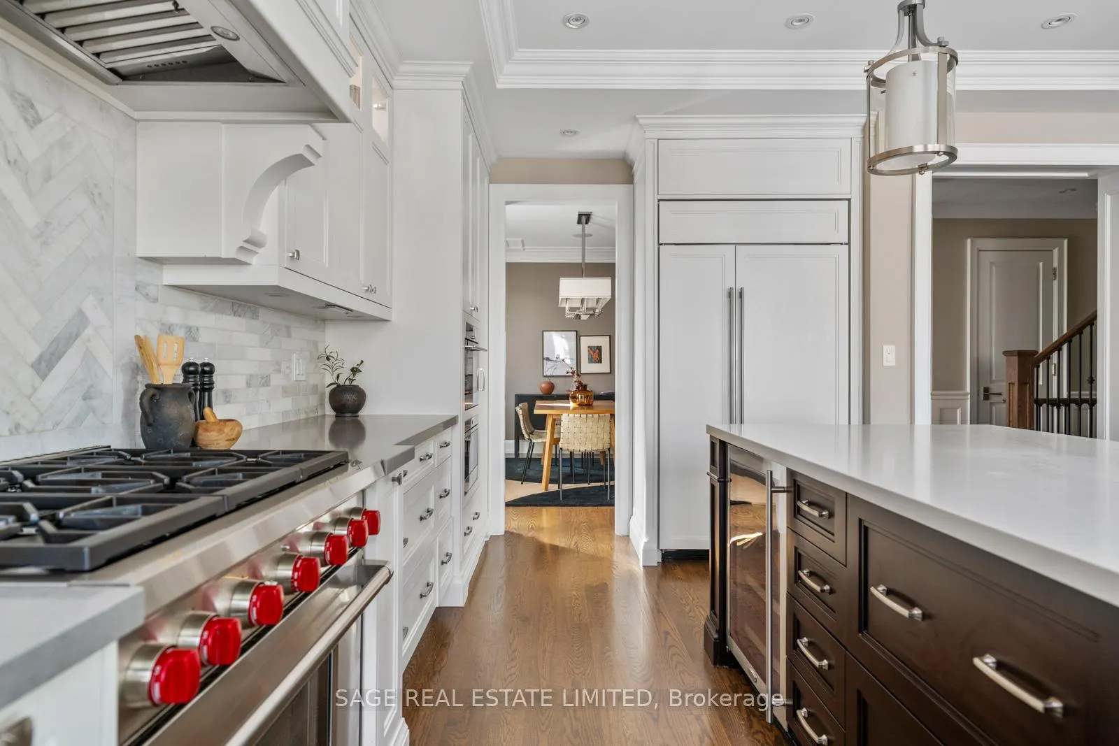 Photo 18 of 925 Royal York Road, Etobicoke, Stonegate-Queensway — HOMEH