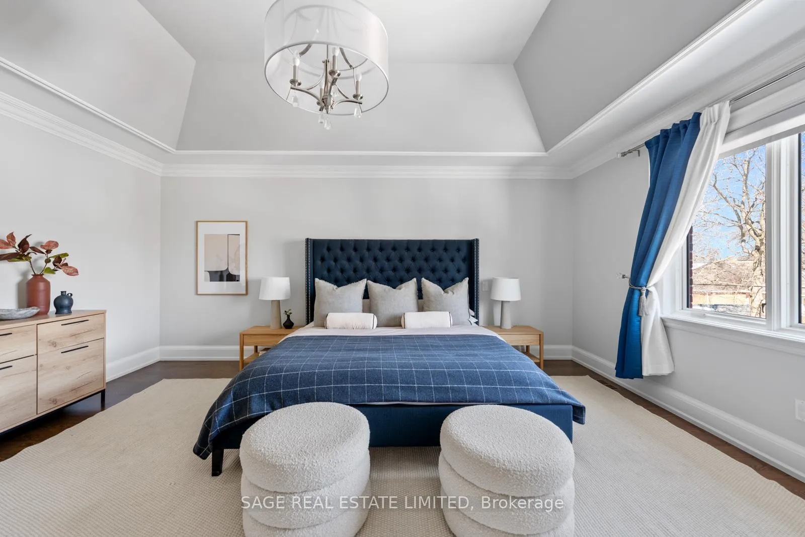 Photo 32 of 925 Royal York Road, Etobicoke, Stonegate-Queensway — HOMEH