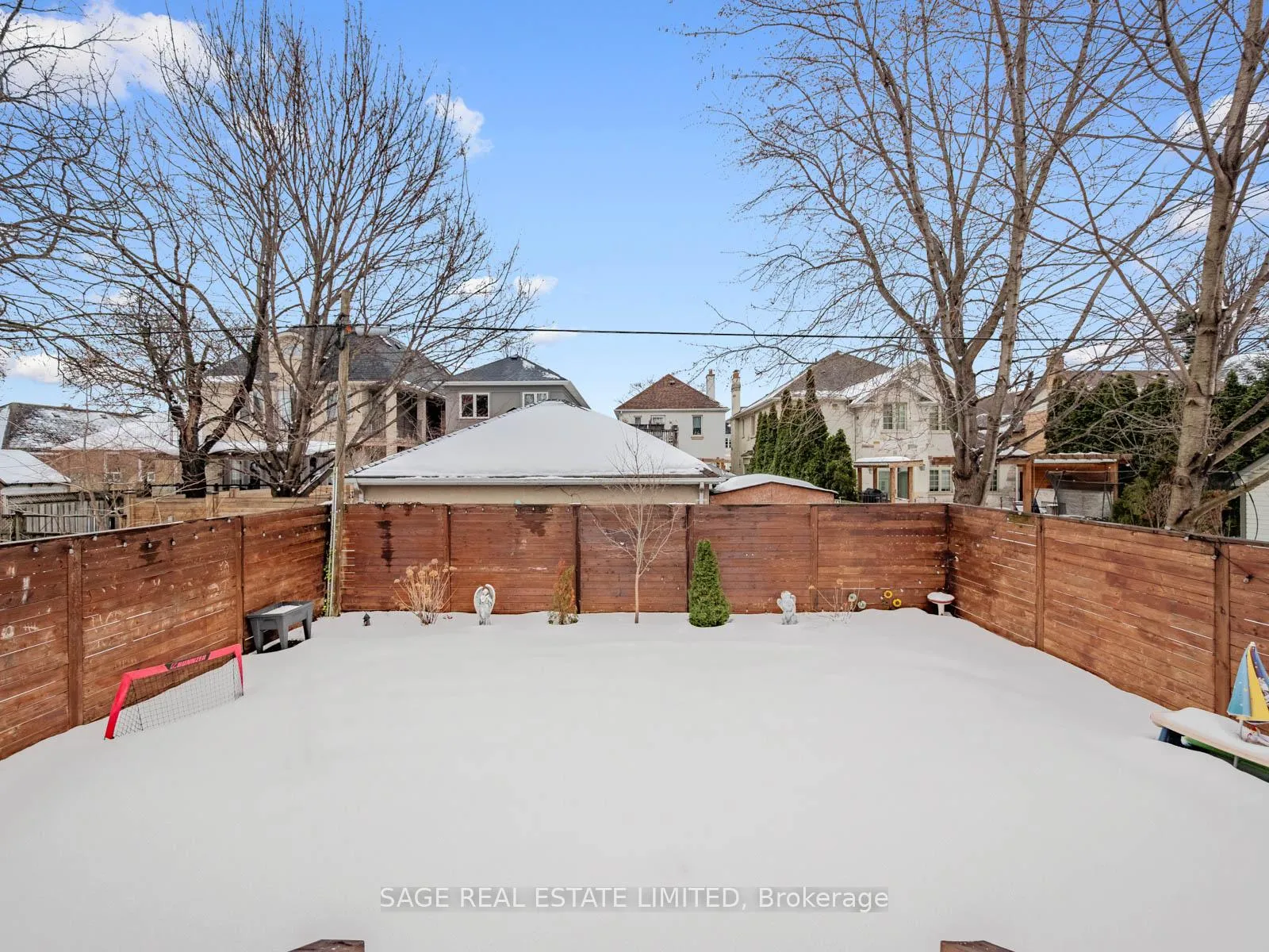 Photo 49 of 925 Royal York Road, Etobicoke, Stonegate-Queensway — HOMEH