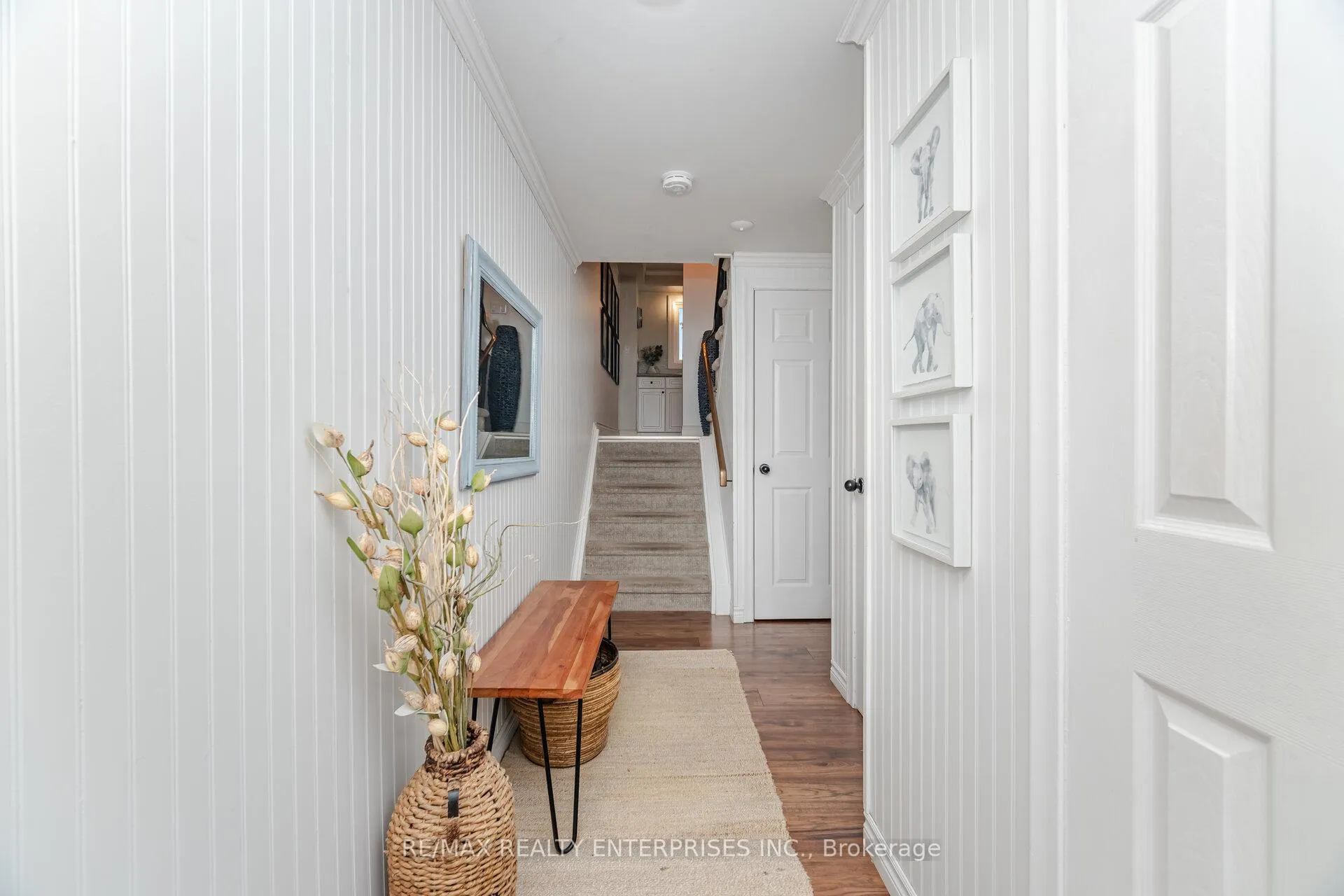 Photo 2 of Unit 110, 371 Bronte Street S, Milton, Old Milton — HOMEH