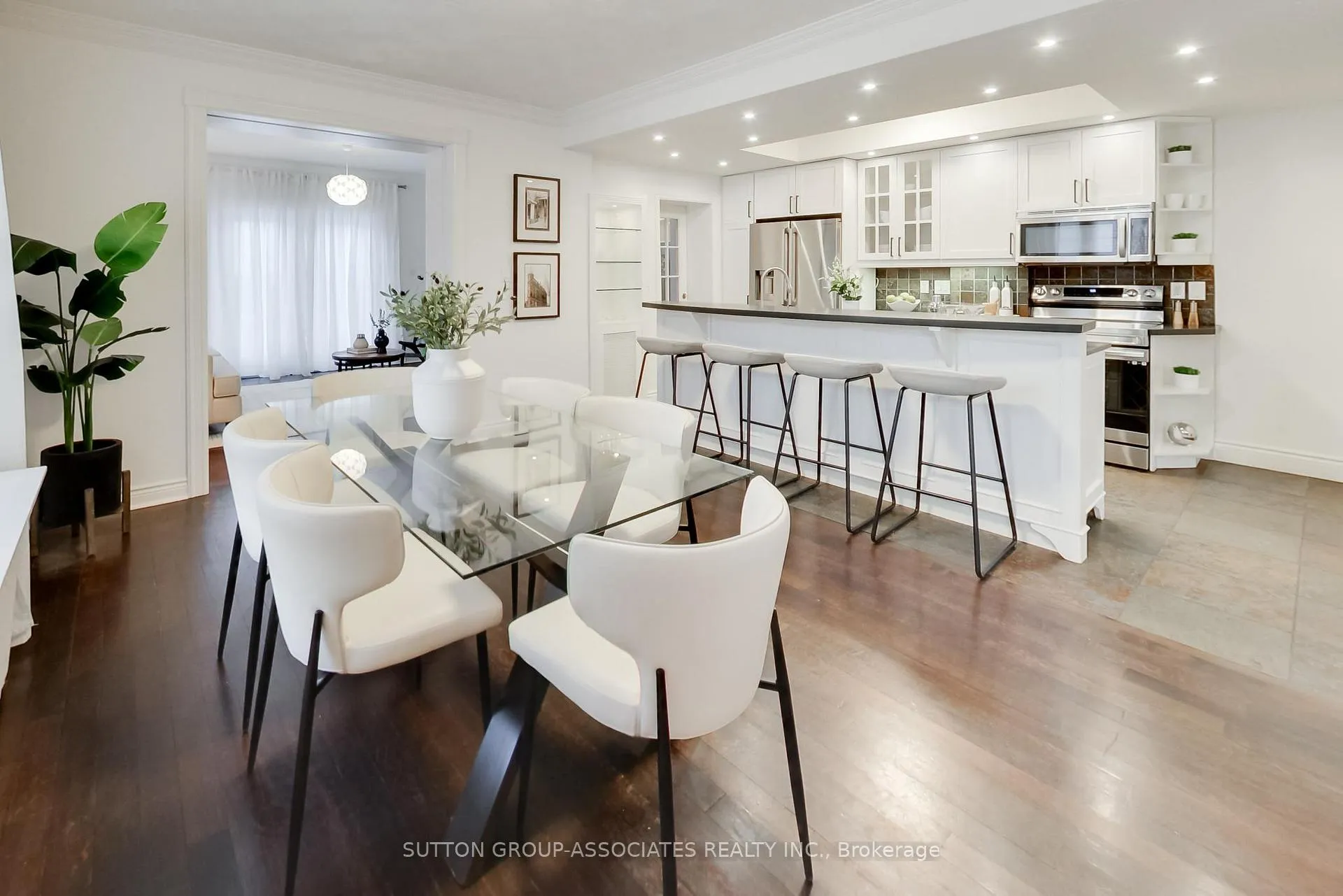 Photo 12 of 116 Maplewood Avenue, Toronto, Humewood-Cedarvale — HOMEH