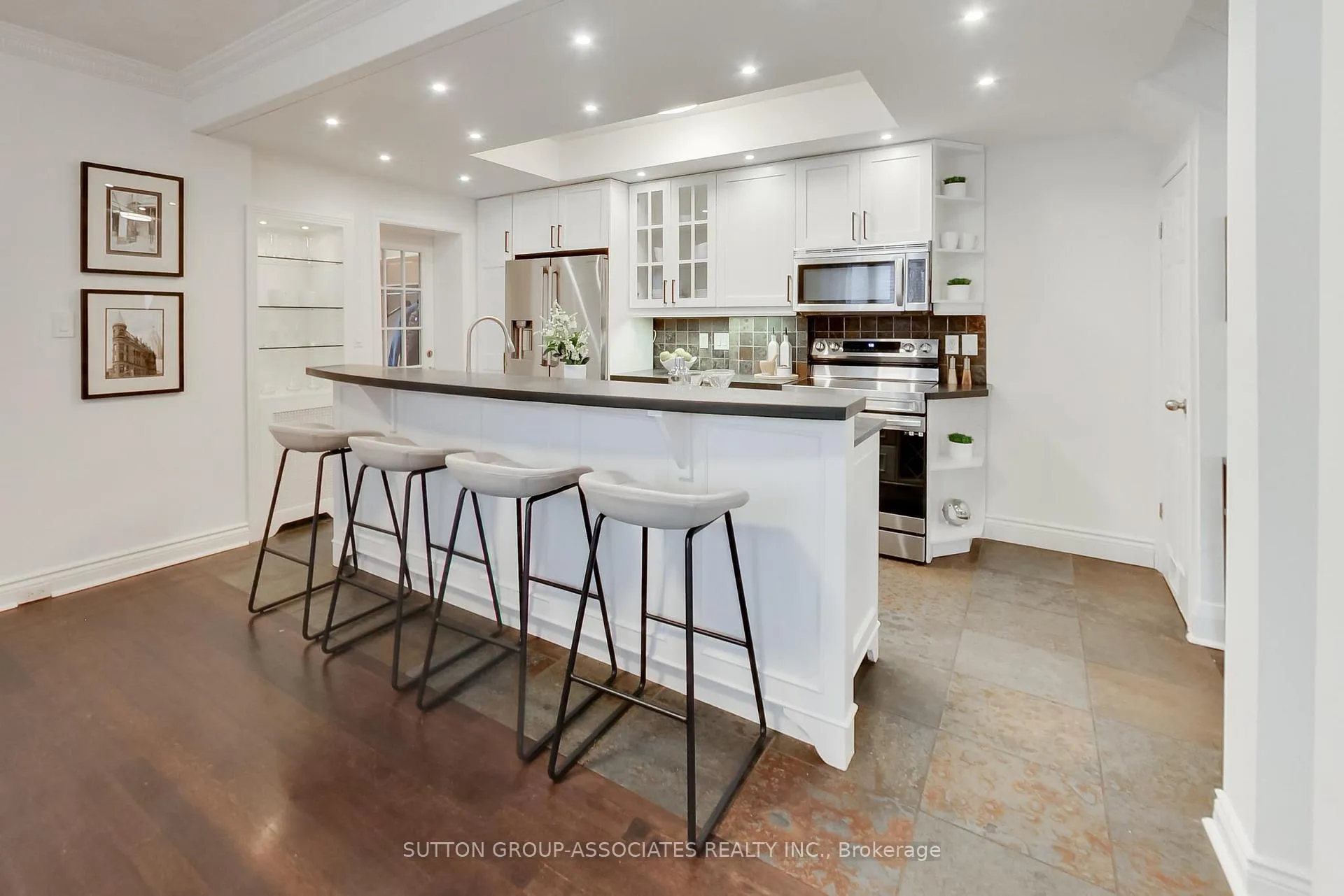 Photo 15 of 116 Maplewood Avenue, Toronto, Humewood-Cedarvale — HOMEH