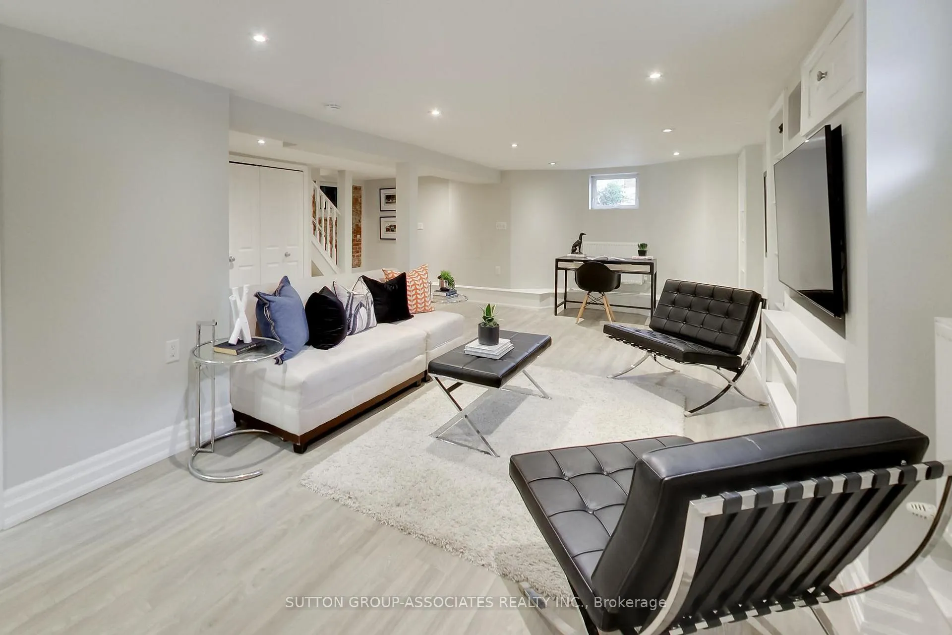 Photo 40 of 116 Maplewood Avenue, Toronto, Humewood-Cedarvale — HOMEH