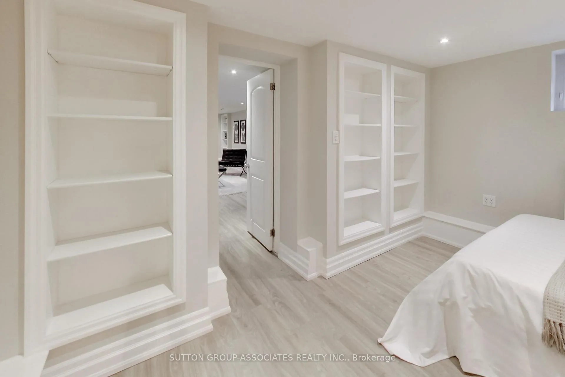 Photo 44 of 116 Maplewood Avenue, Toronto, Humewood-Cedarvale — HOMEH