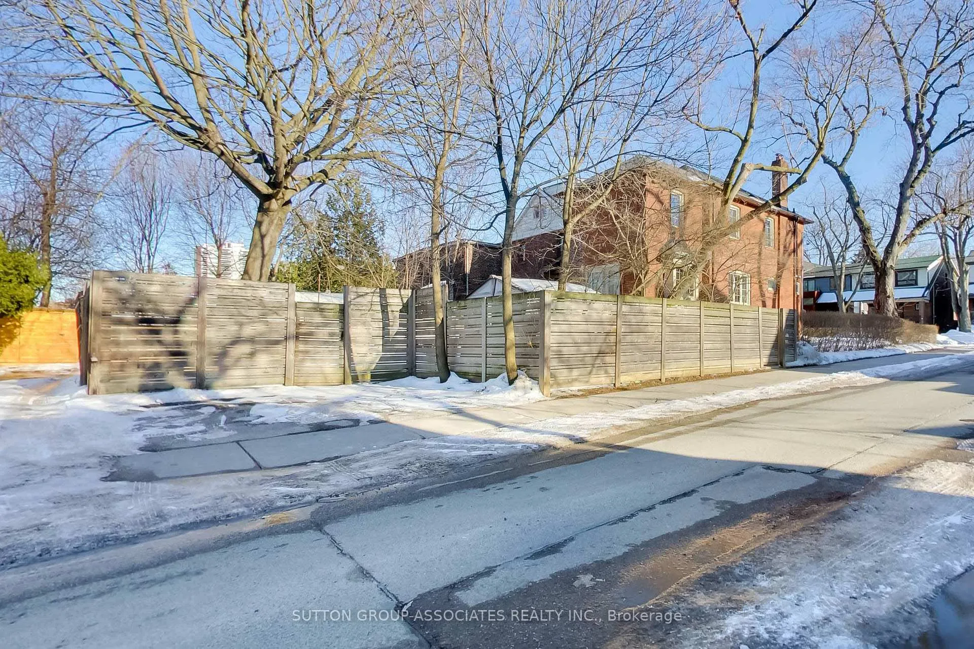 Photo 45 of 116 Maplewood Avenue, Toronto, Humewood-Cedarvale — HOMEH