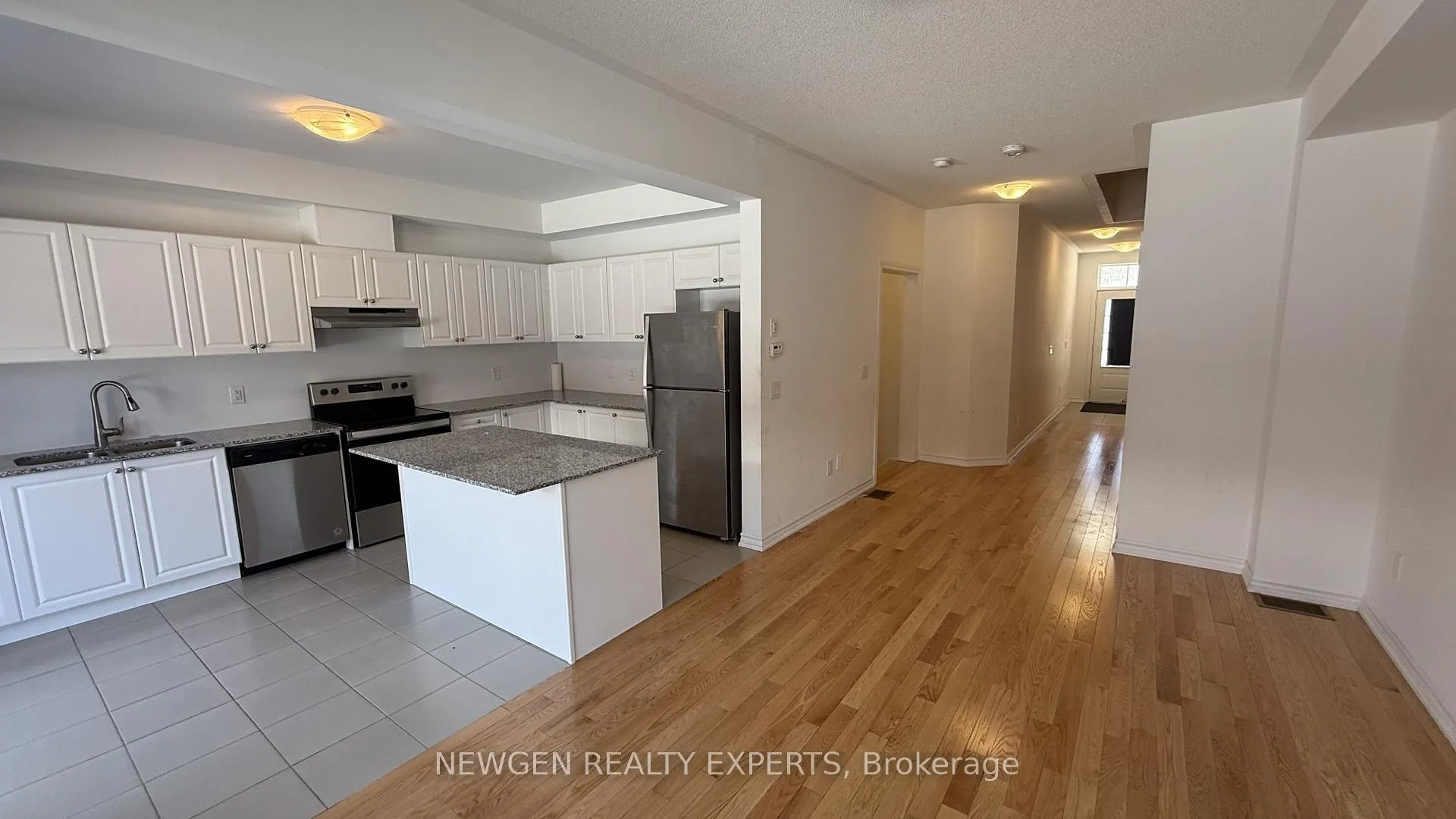 Photo 7 of 33 Mackenzie Street, Southgate — HOMEH