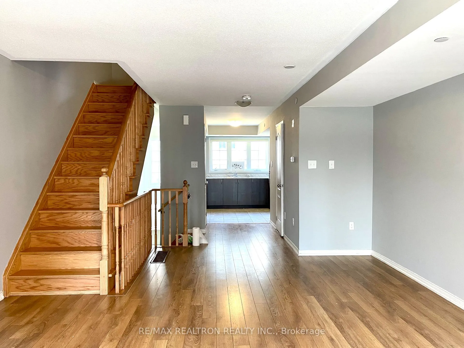 Photo 2 of 2702 Deputy Minister Path, Oshawa, Windfields — HOMEH