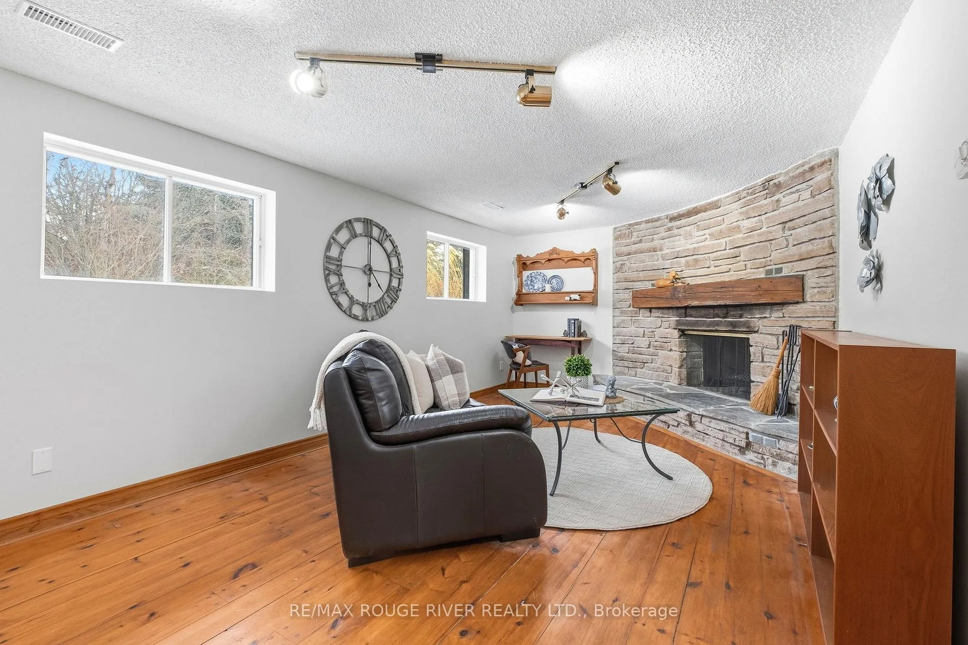 Photo 25 of 1020 Elgin Street E, Cobourg — HOMEH