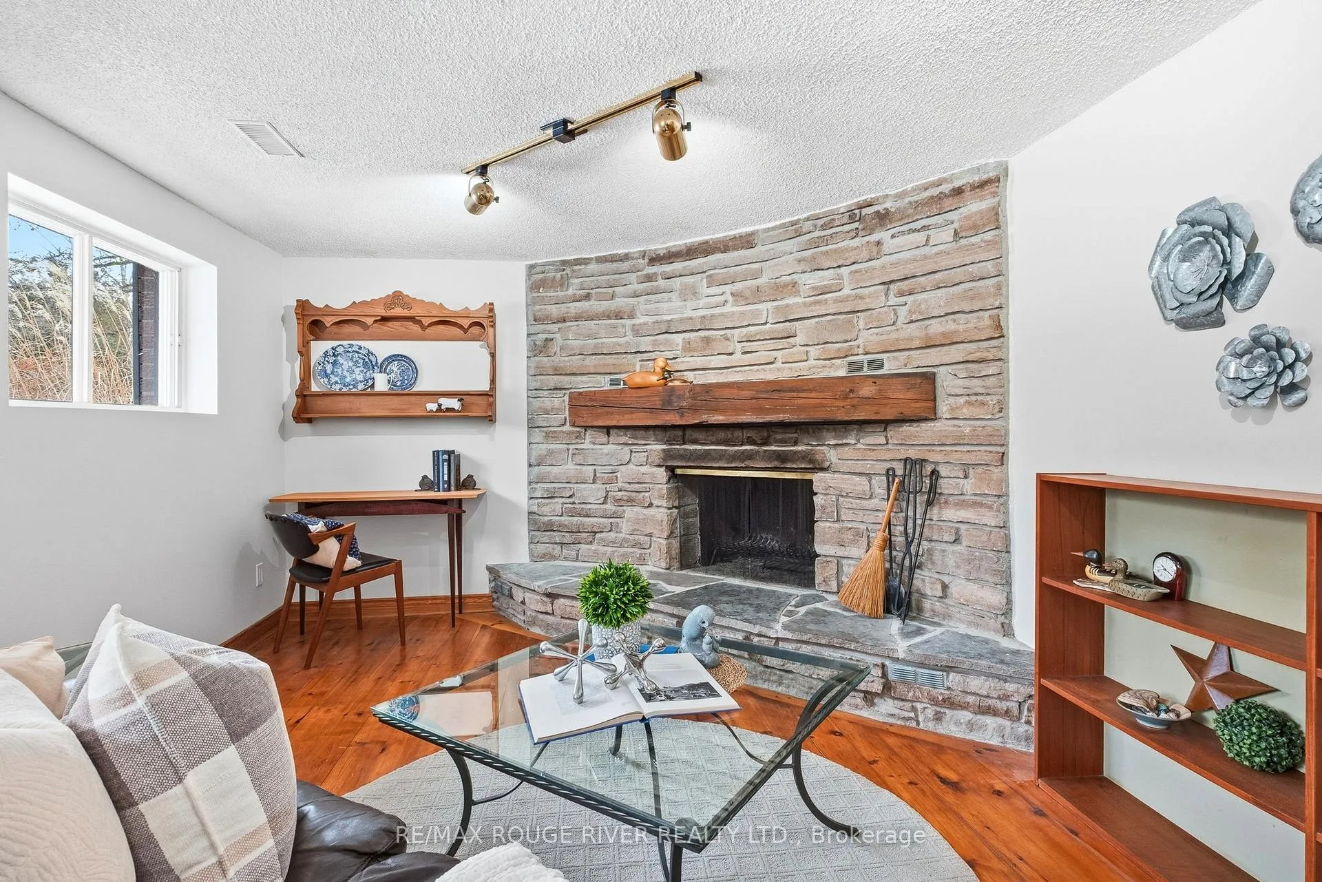 Photo 26 of 1020 Elgin Street E, Cobourg — HOMEH