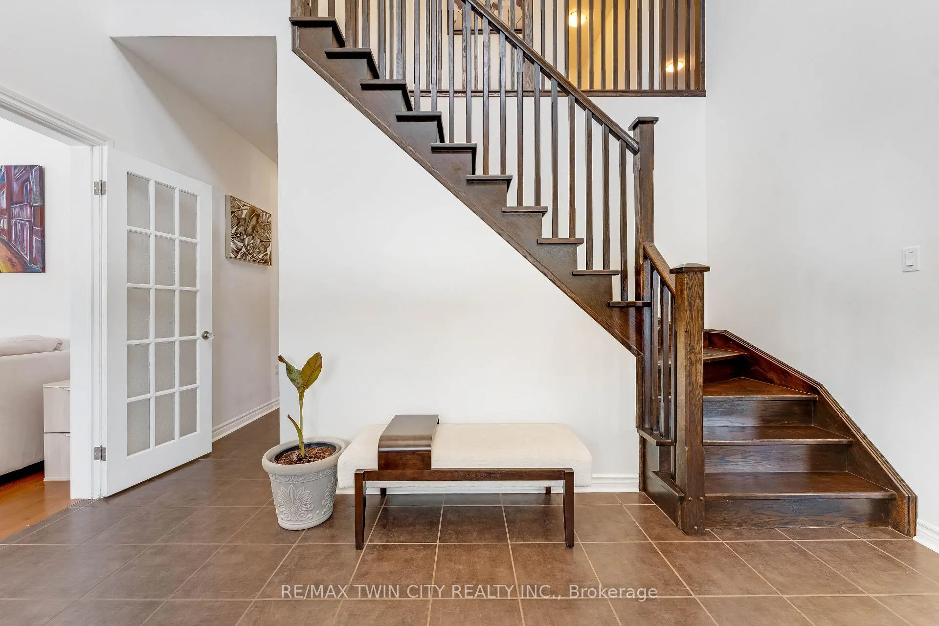 Photo 2 of 127 Eliza Avenue, Kitchener — HOMEH