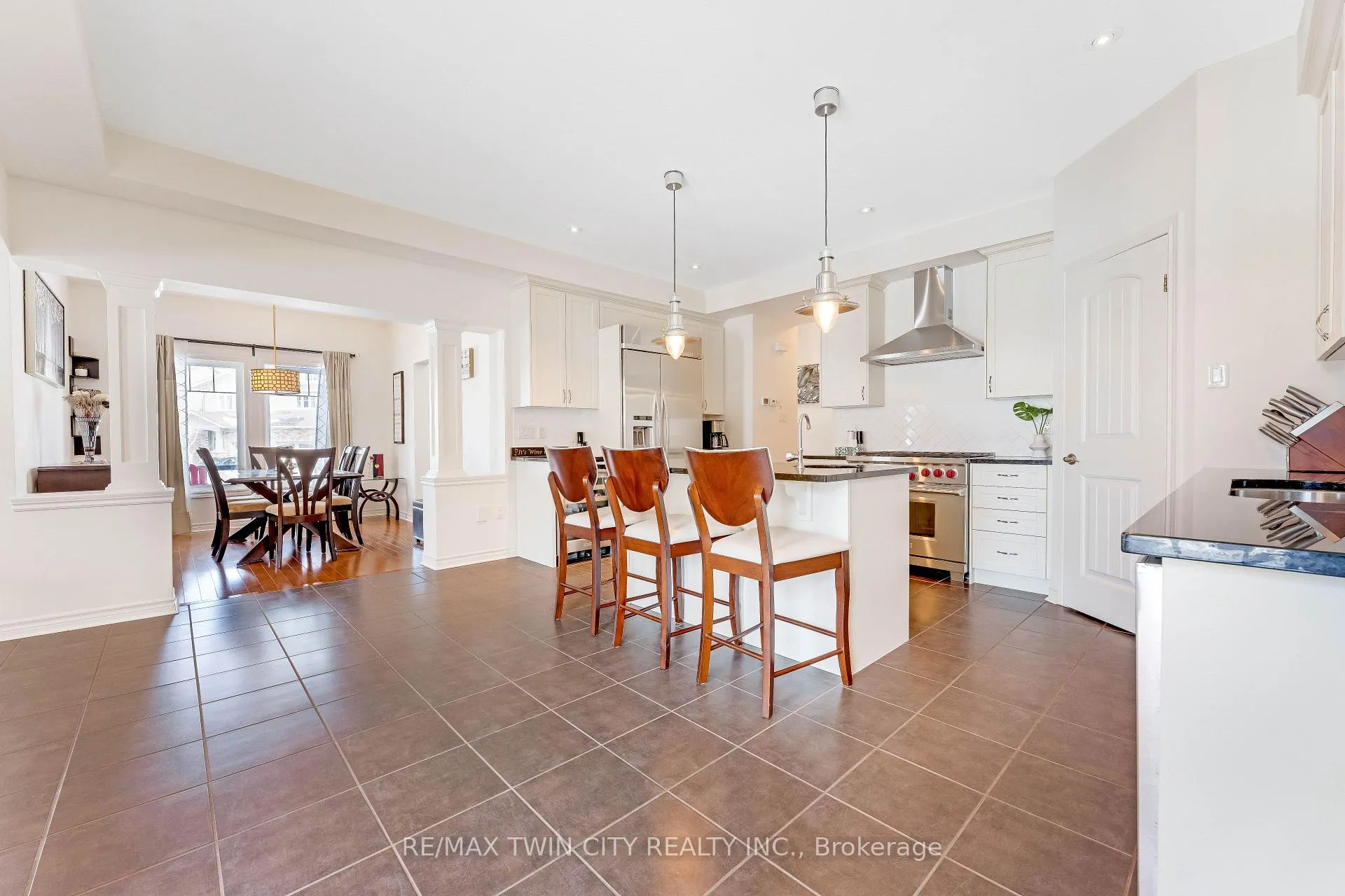 Photo 11 of 127 Eliza Avenue, Kitchener — HOMEH